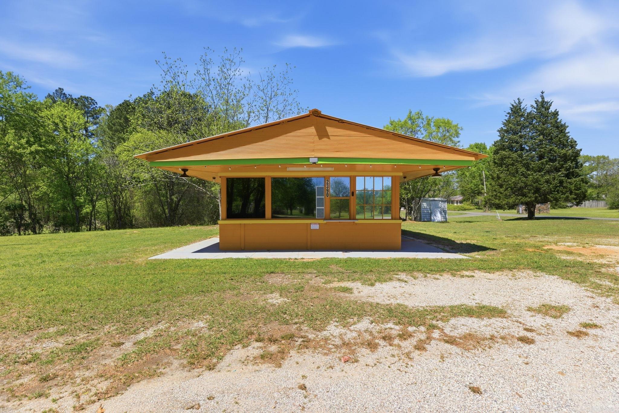 Friendship City - Commercial Sale