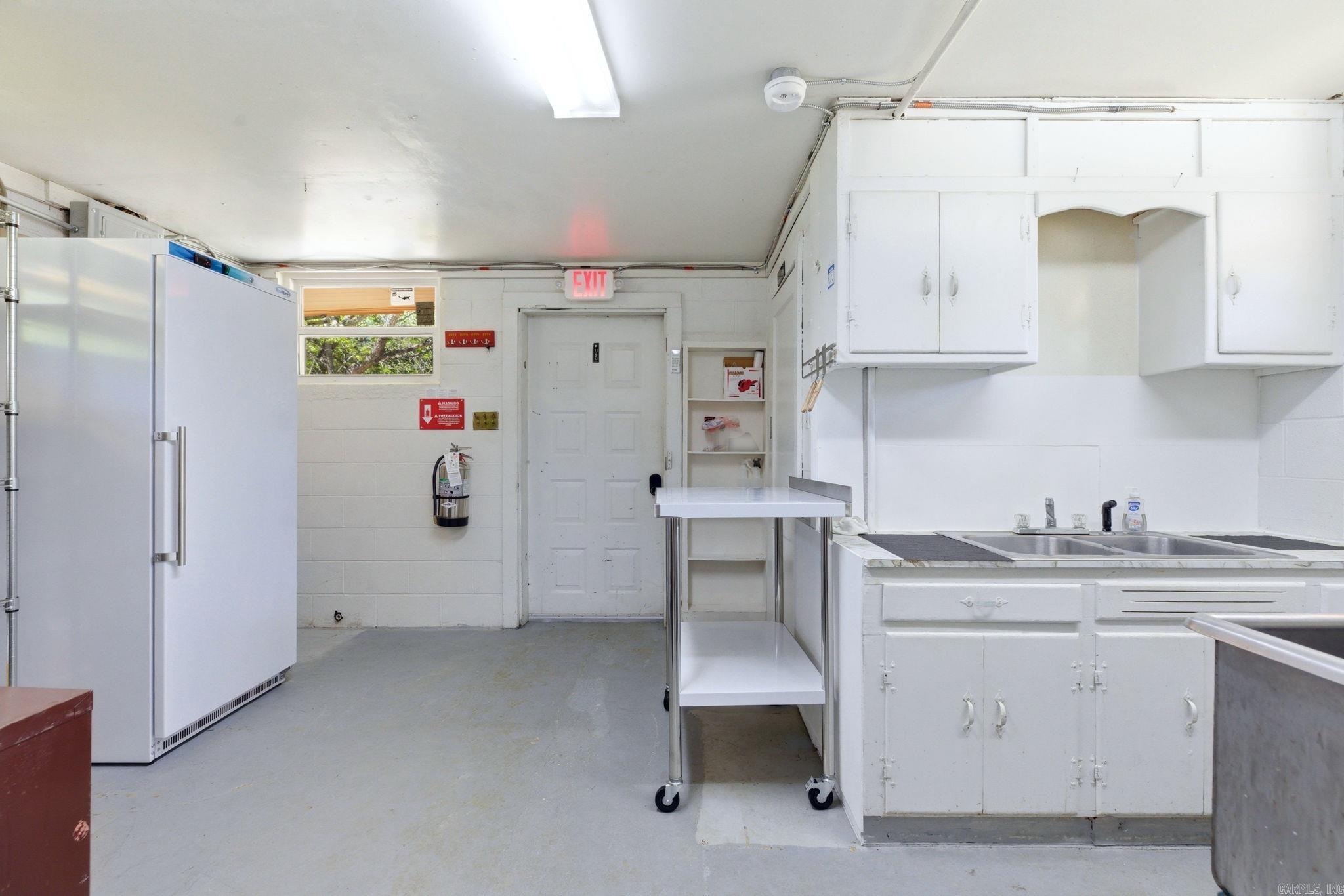 Friendship City - Commercial Sale