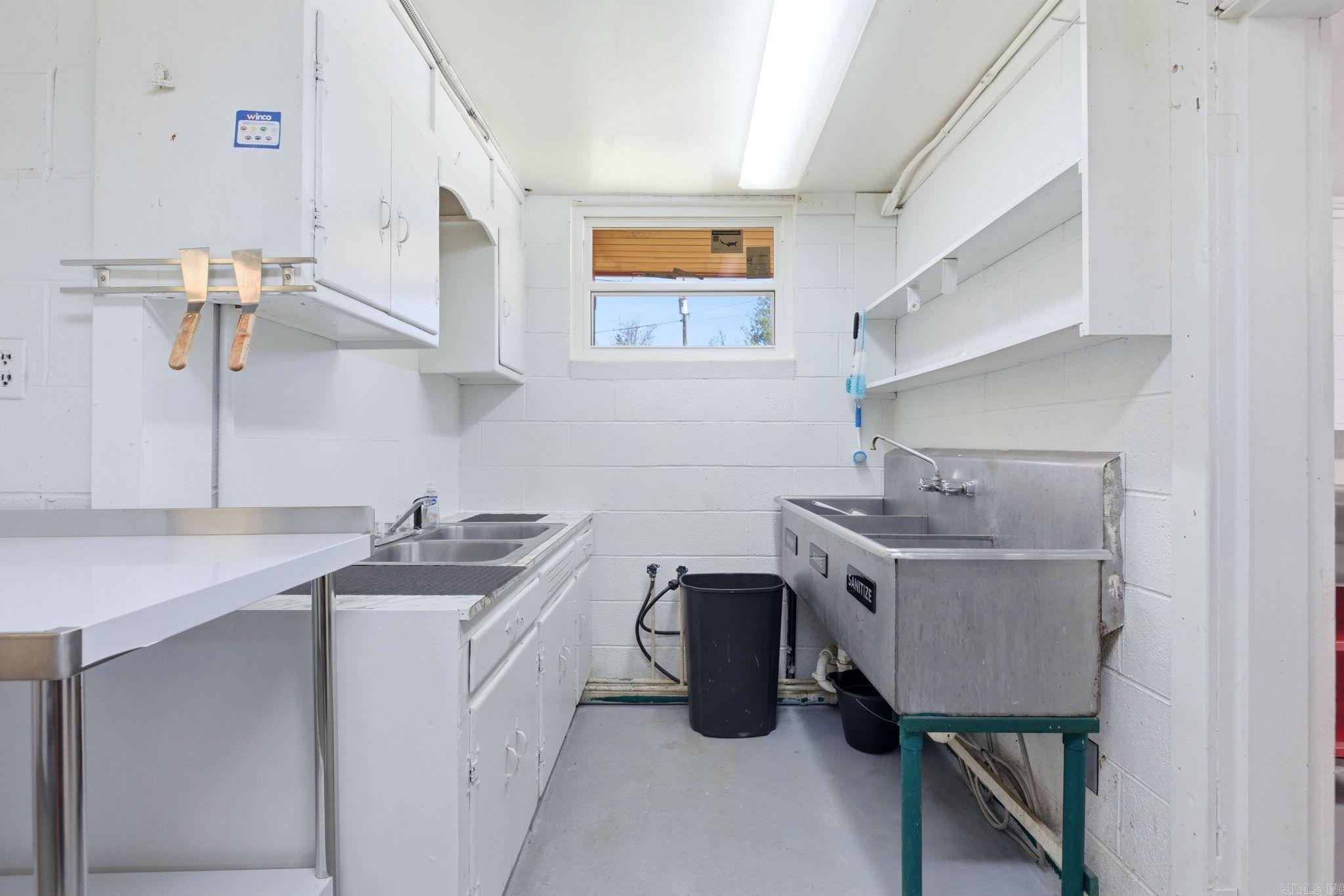 Friendship City - Commercial Sale