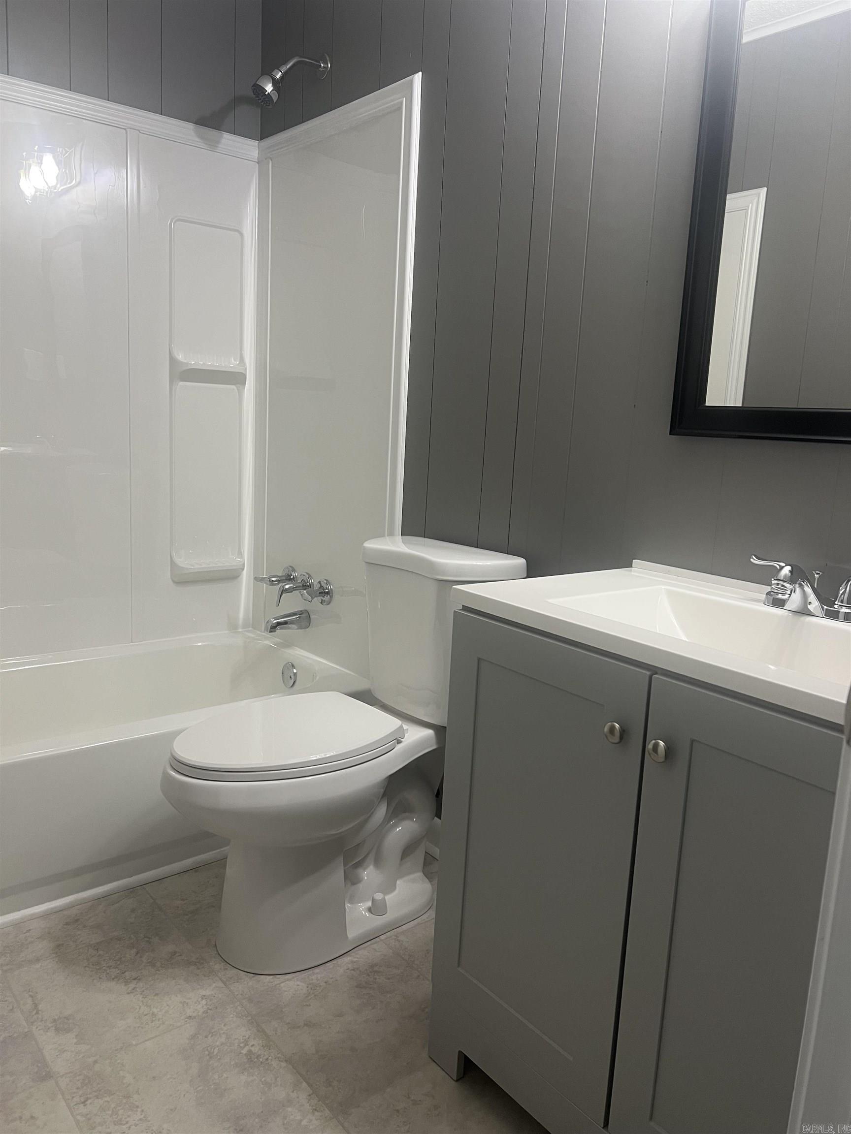 PINECREST - Residential