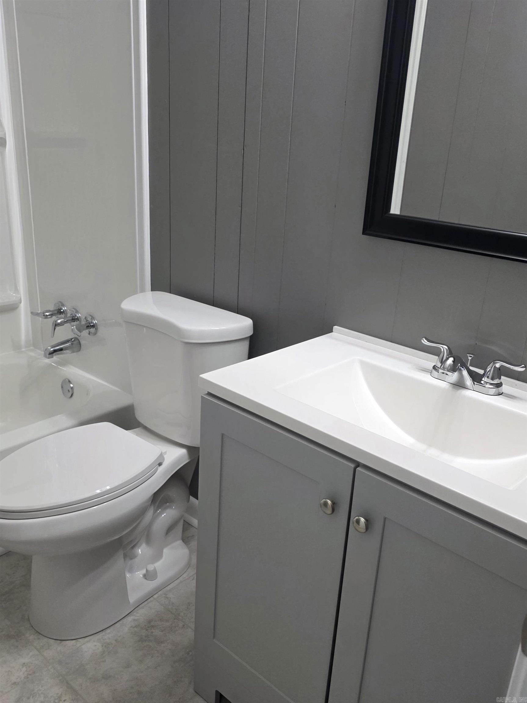 PINECREST - Residential