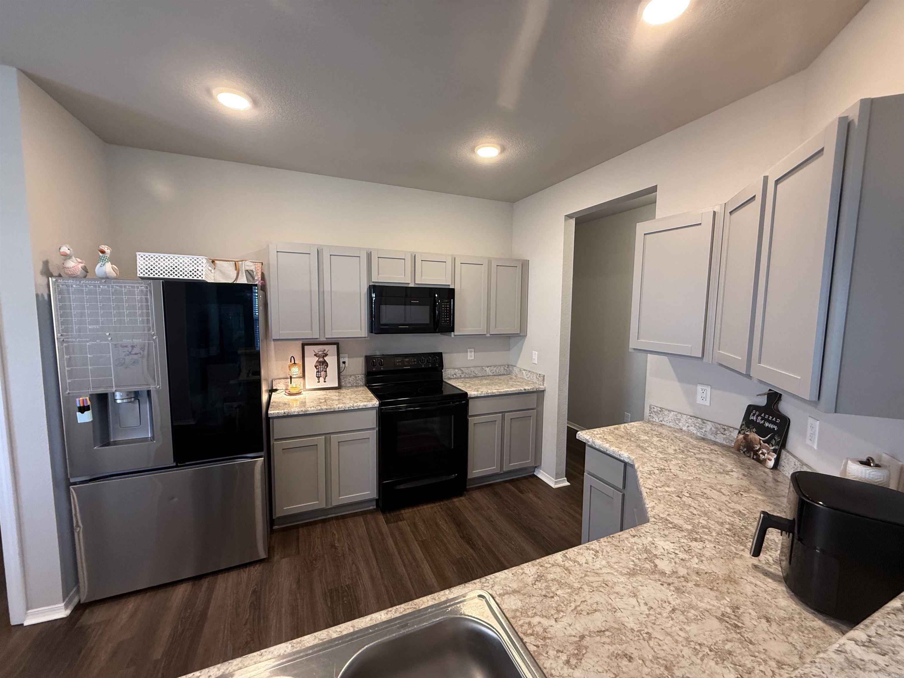 THE MEADOWS - Residential