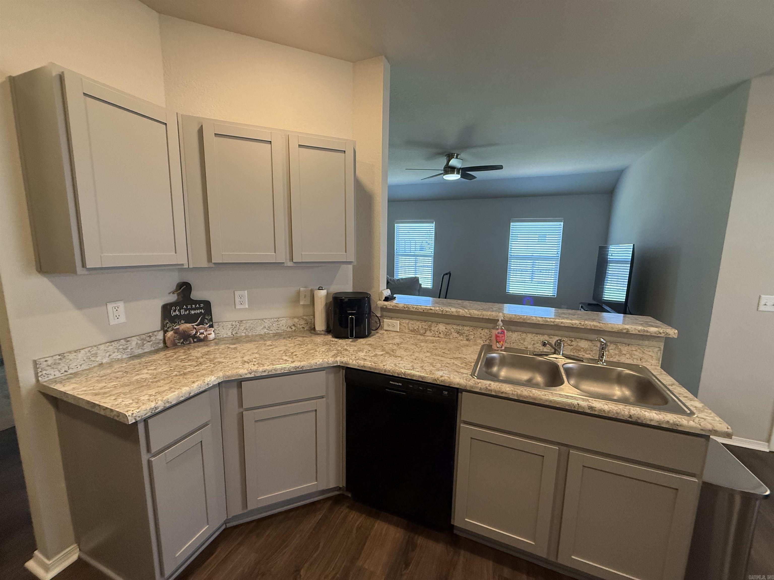 THE MEADOWS - Residential