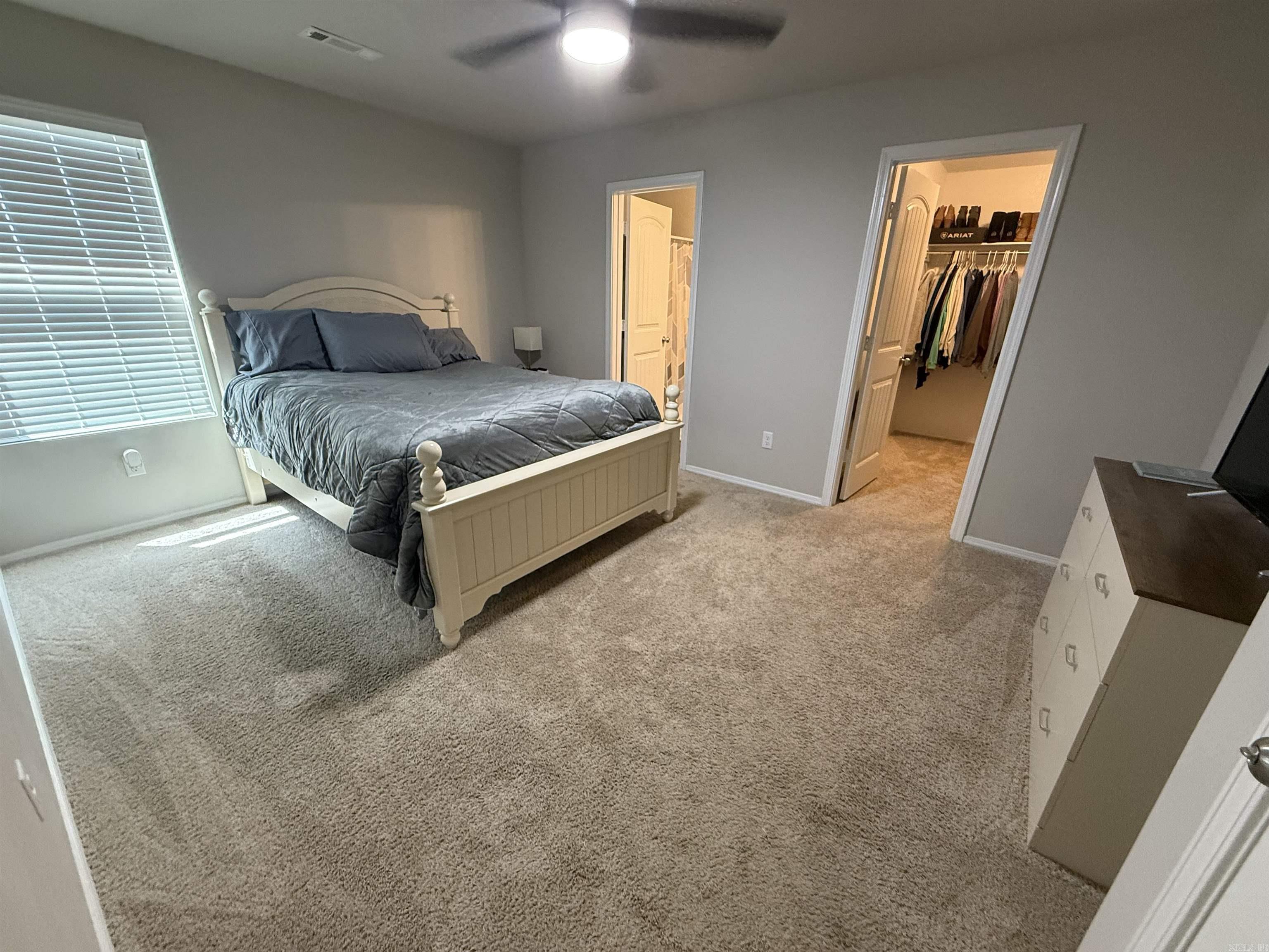 THE MEADOWS - Residential