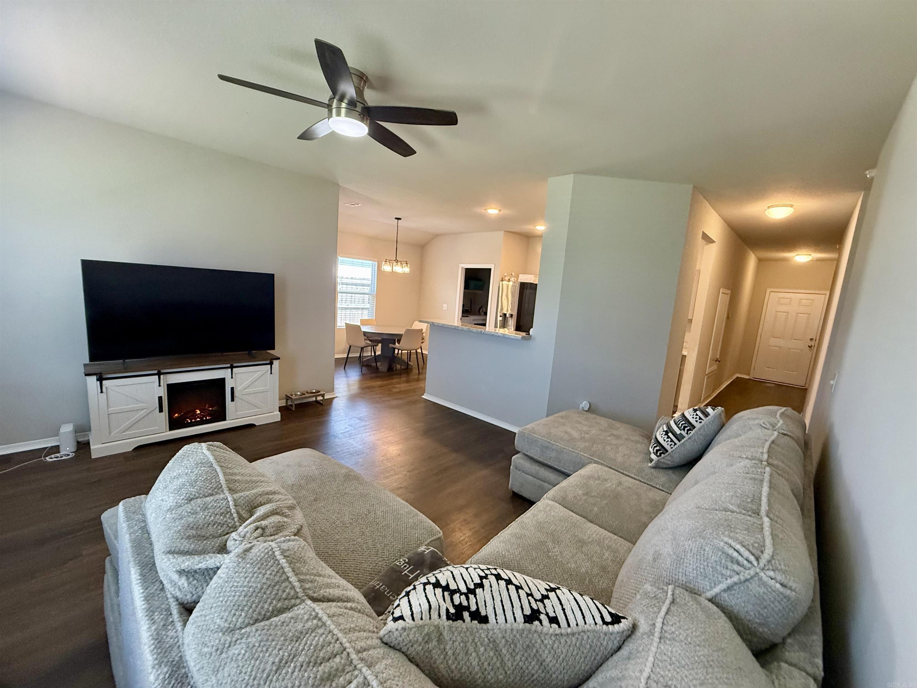 THE MEADOWS - Residential