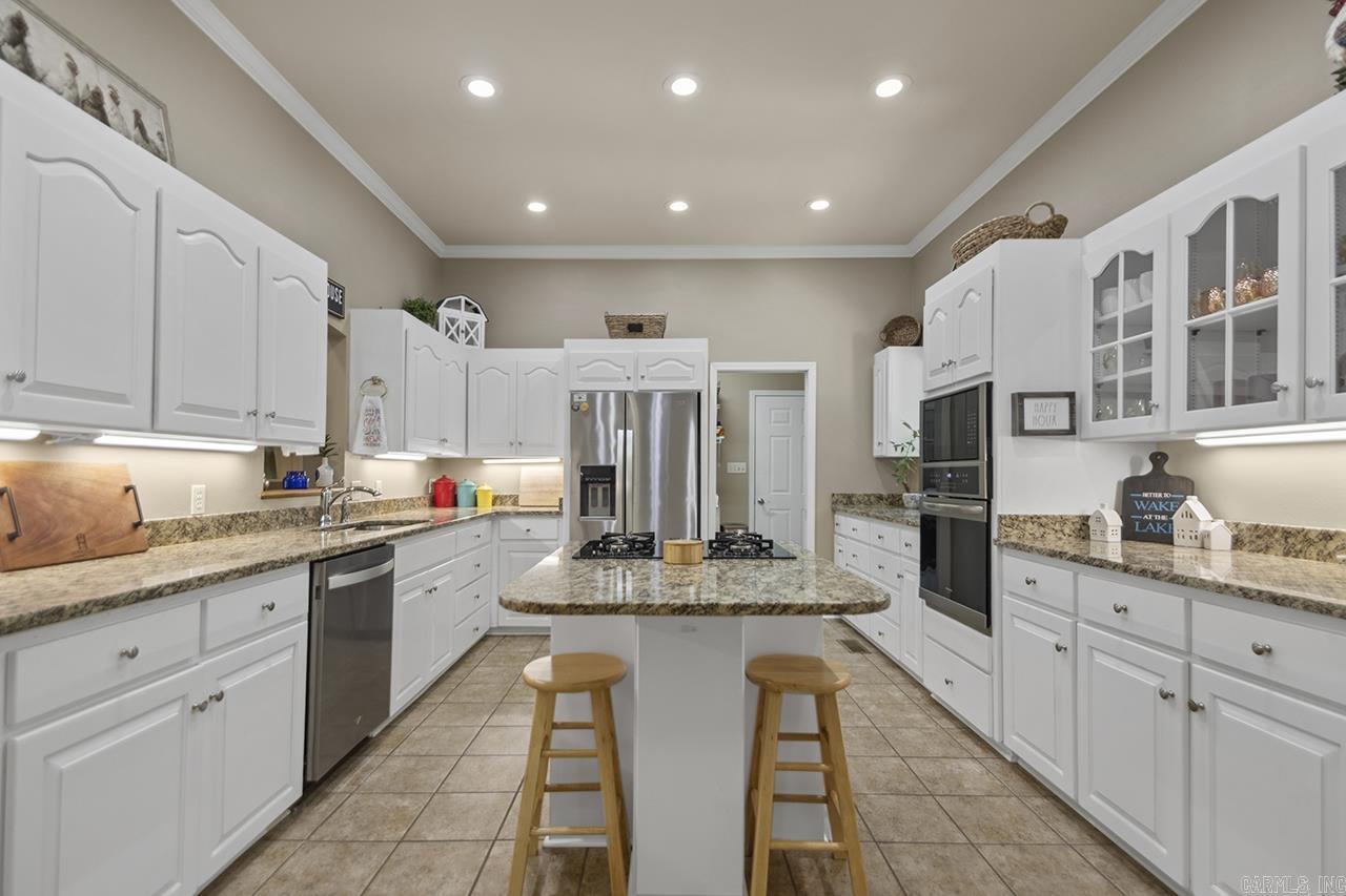 STONEGATE SHORES - Residential