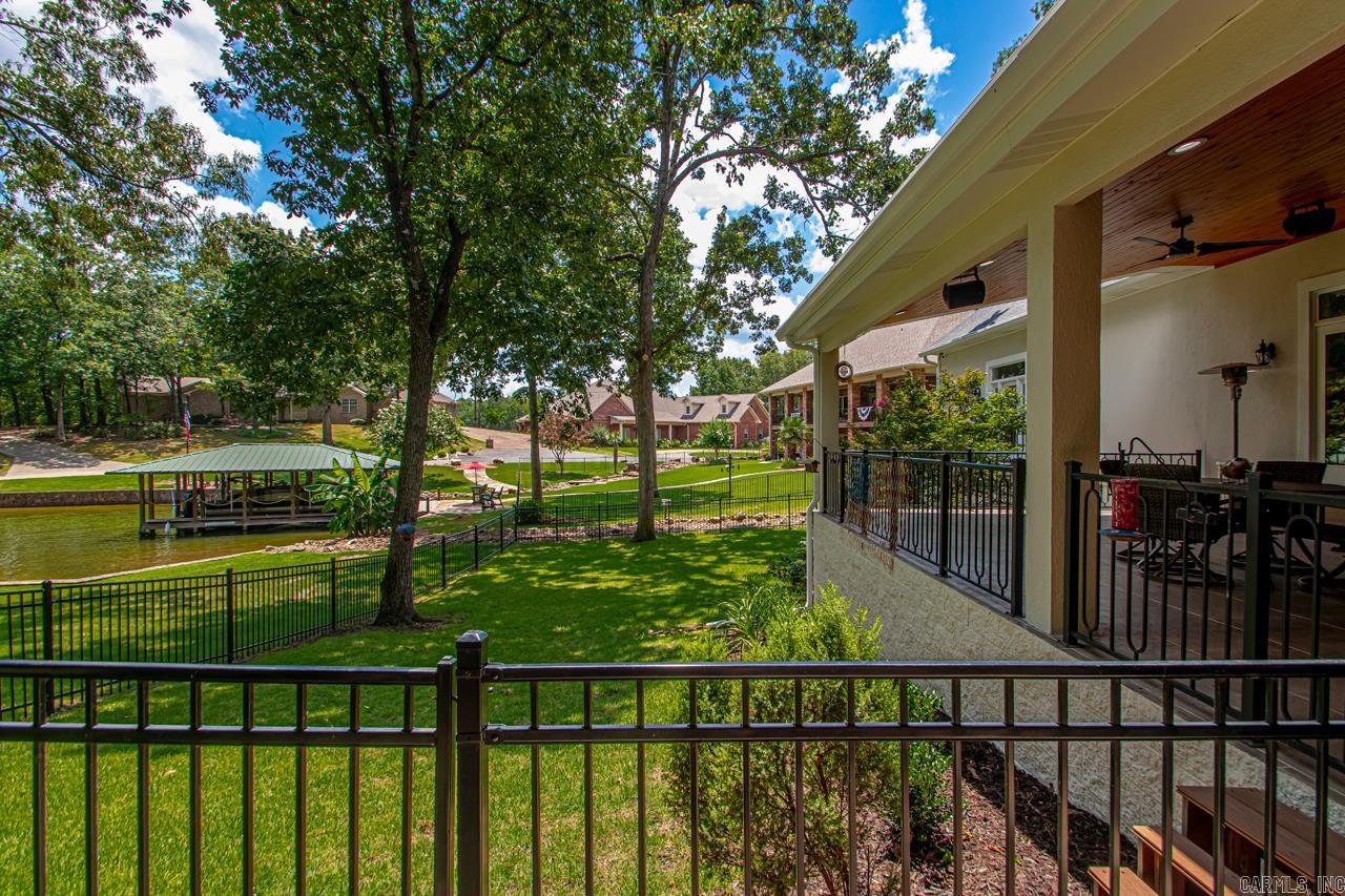 STONEGATE SHORES - Residential