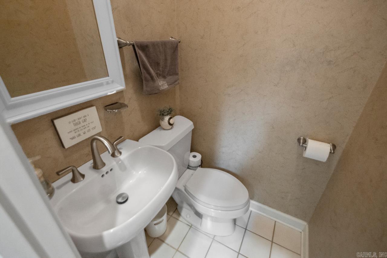 STONEGATE SHORES - Residential