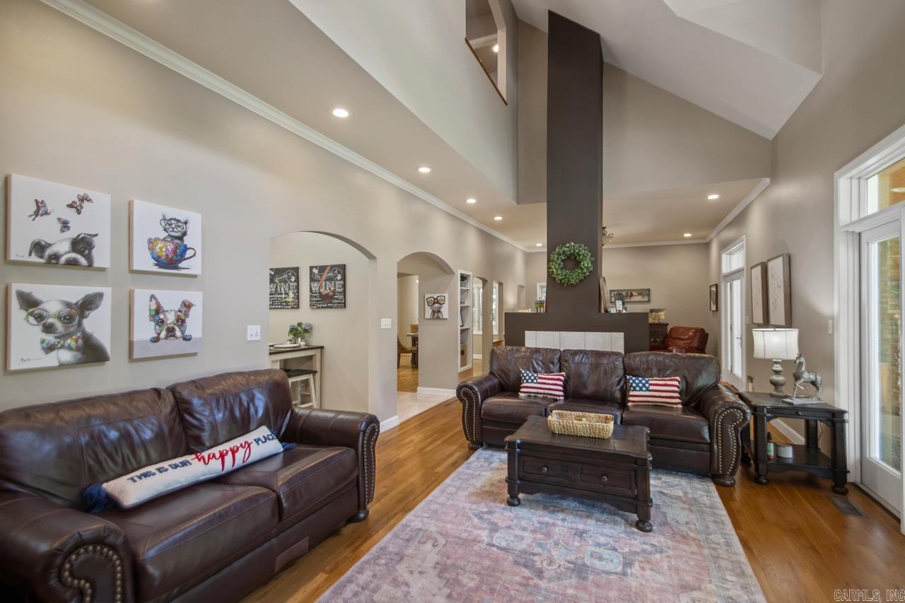 STONEGATE SHORES - Residential