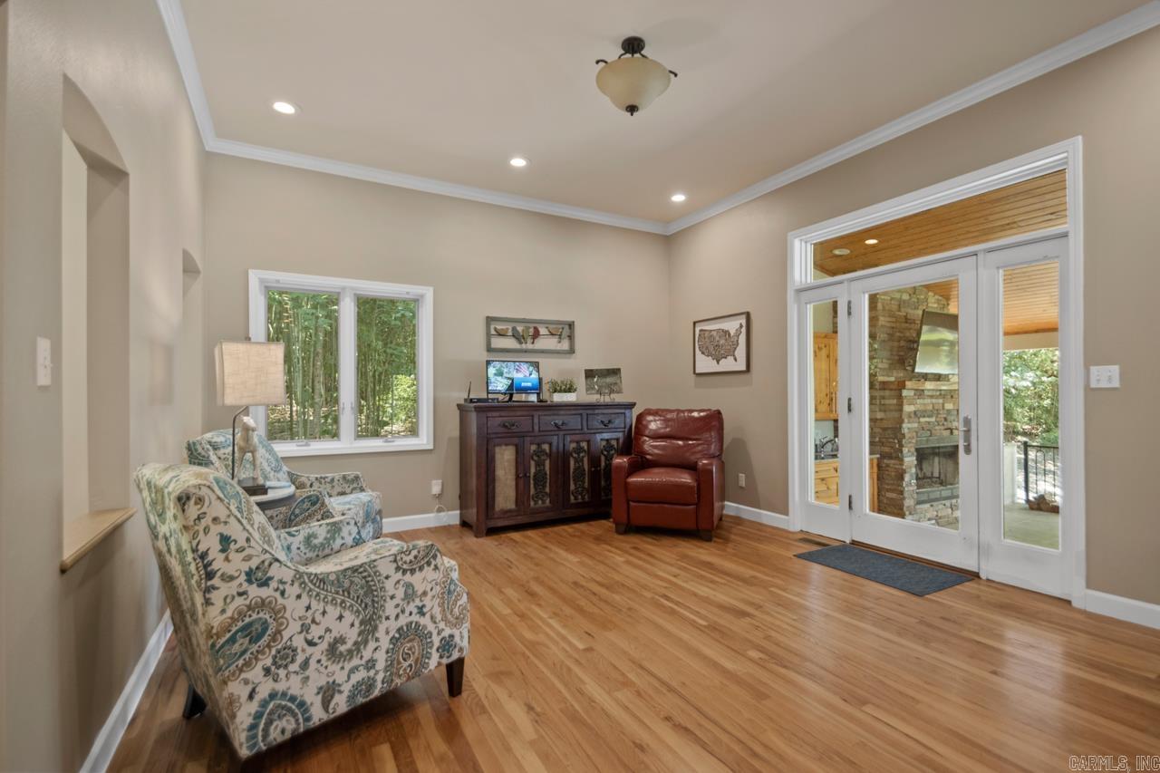 STONEGATE SHORES - Residential