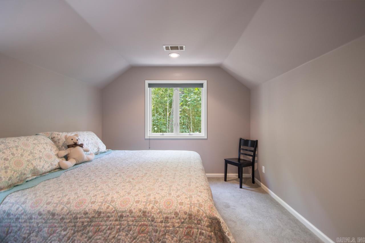 STONEGATE SHORES - Residential