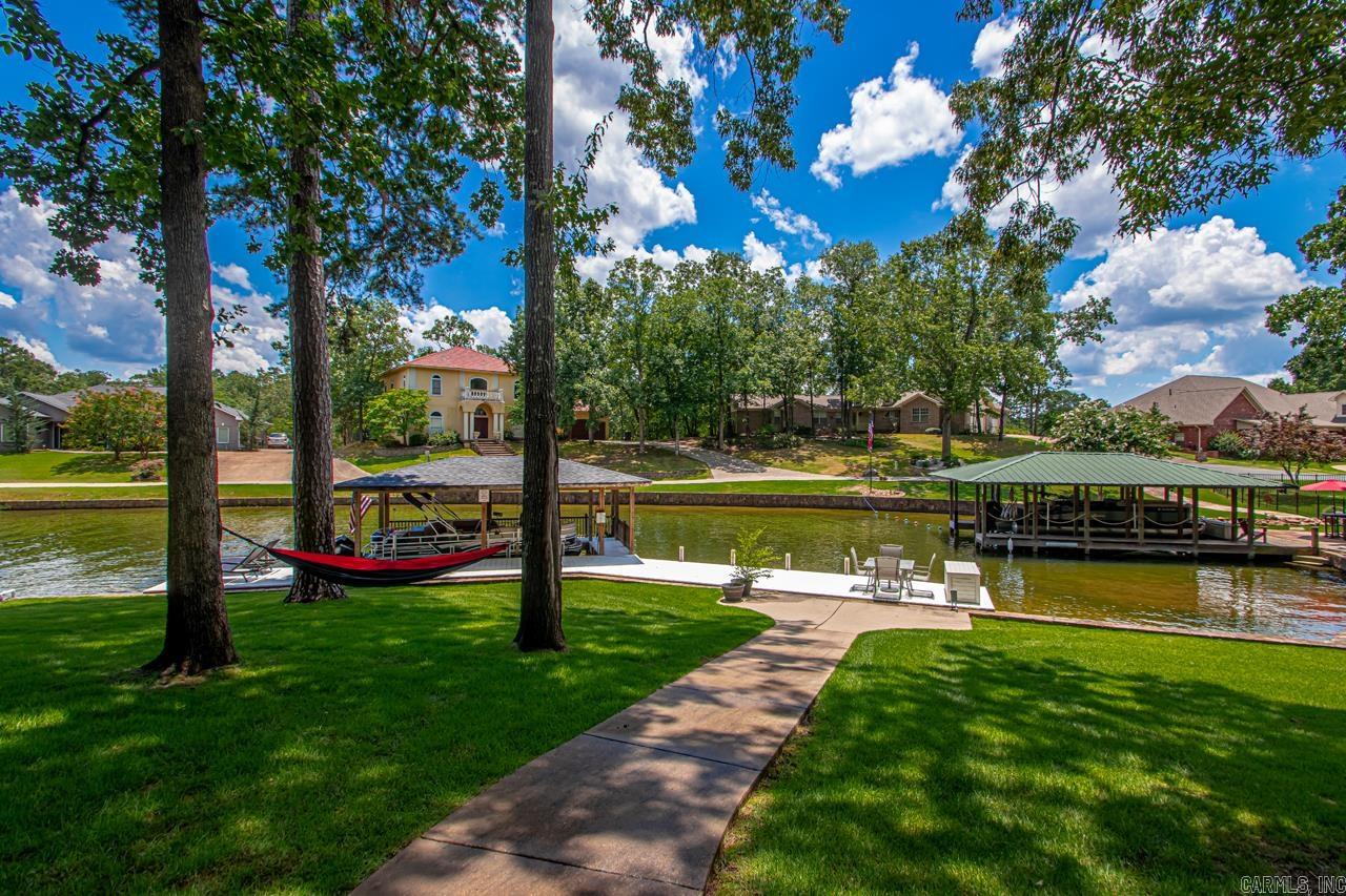 STONEGATE SHORES - Residential