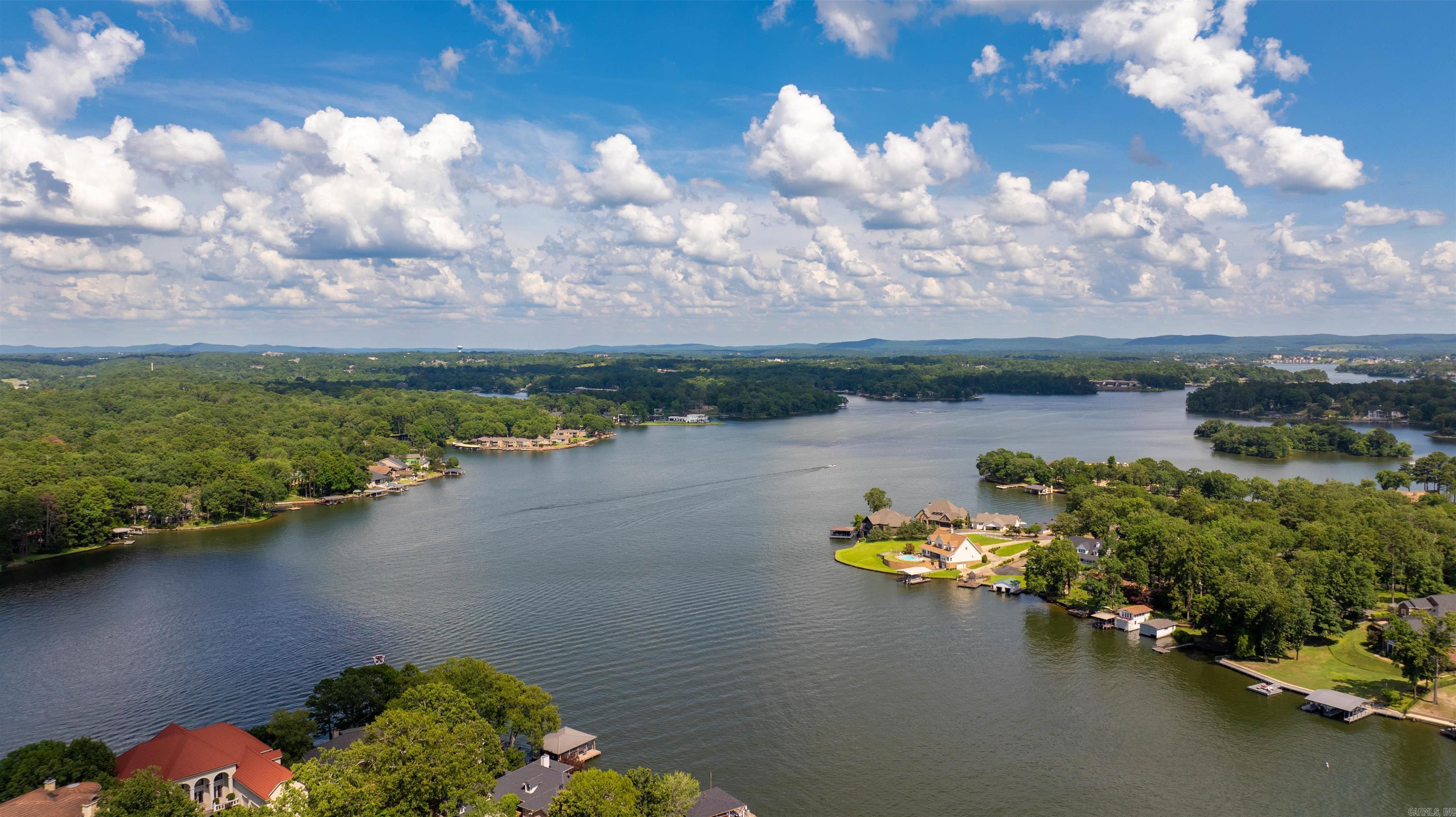STONEGATE SHORES - Residential