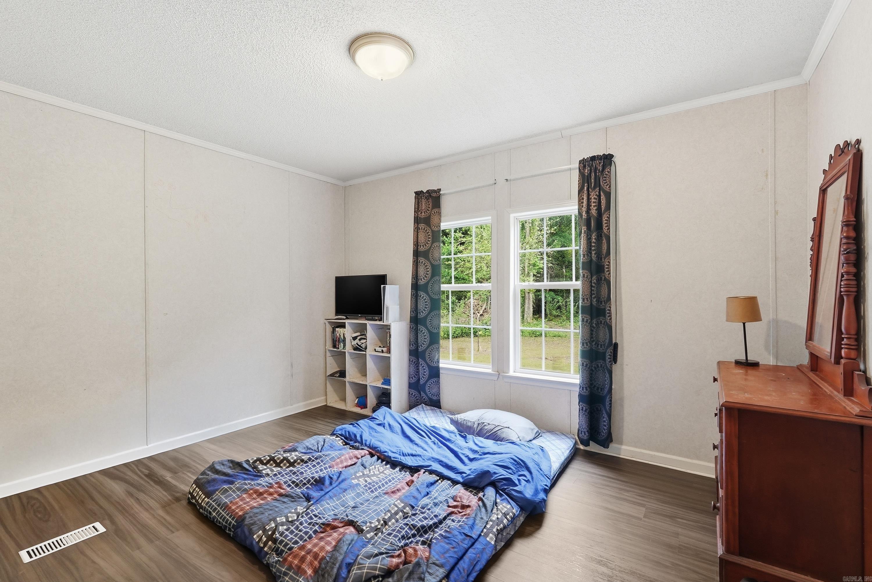 BROOKHAVEN ESTATES - Residential