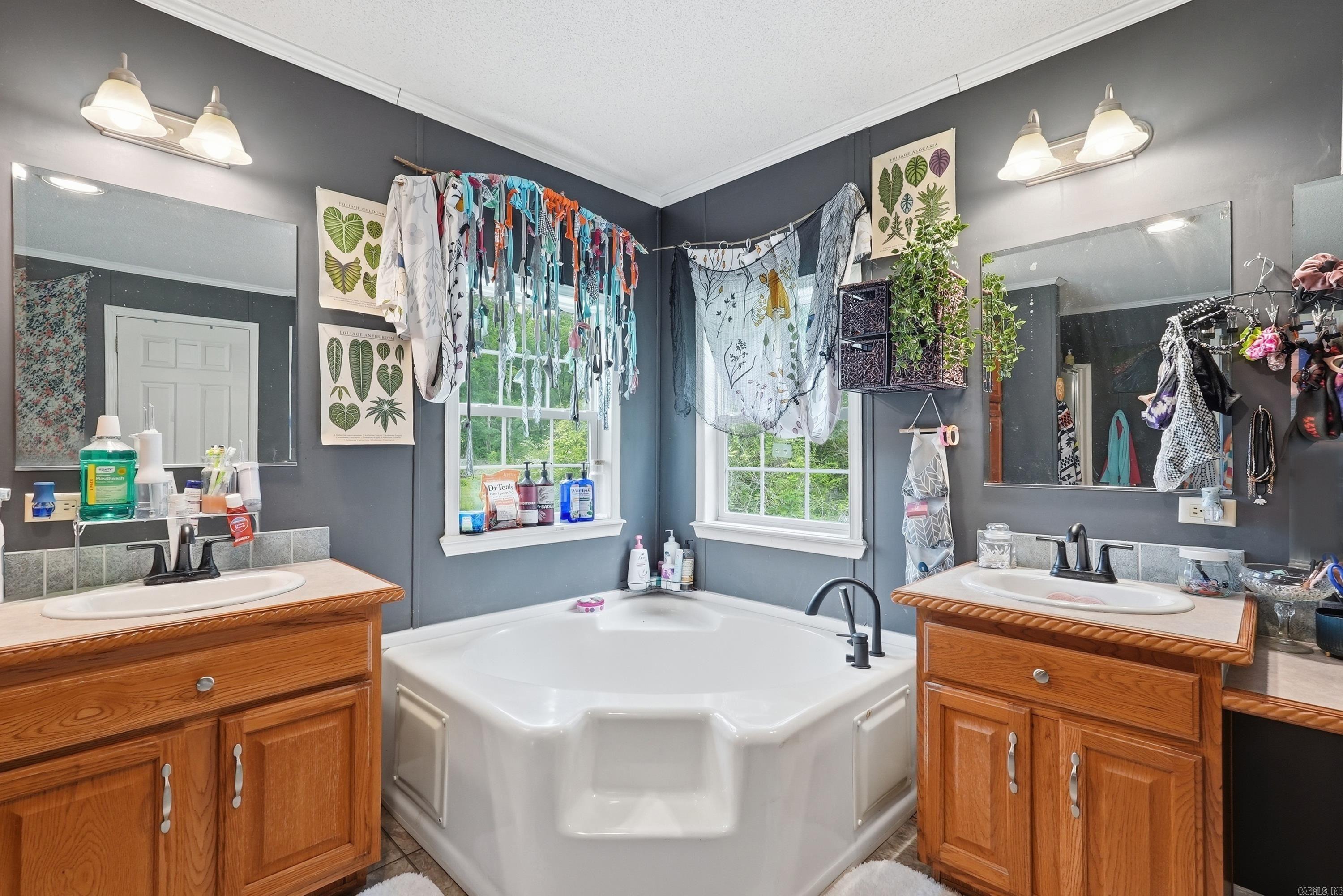 BROOKHAVEN ESTATES - Residential