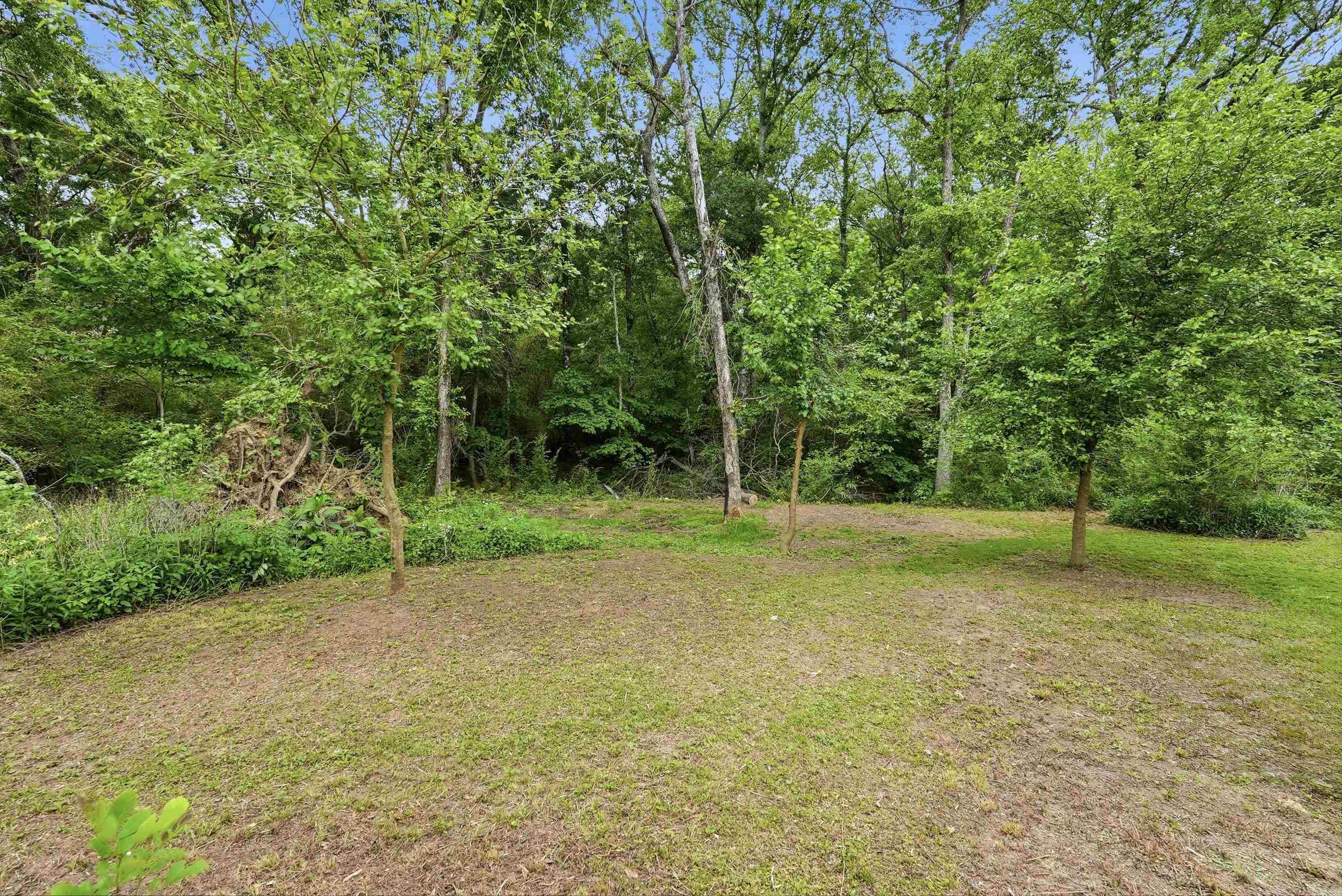 BROOKHAVEN ESTATES - Residential