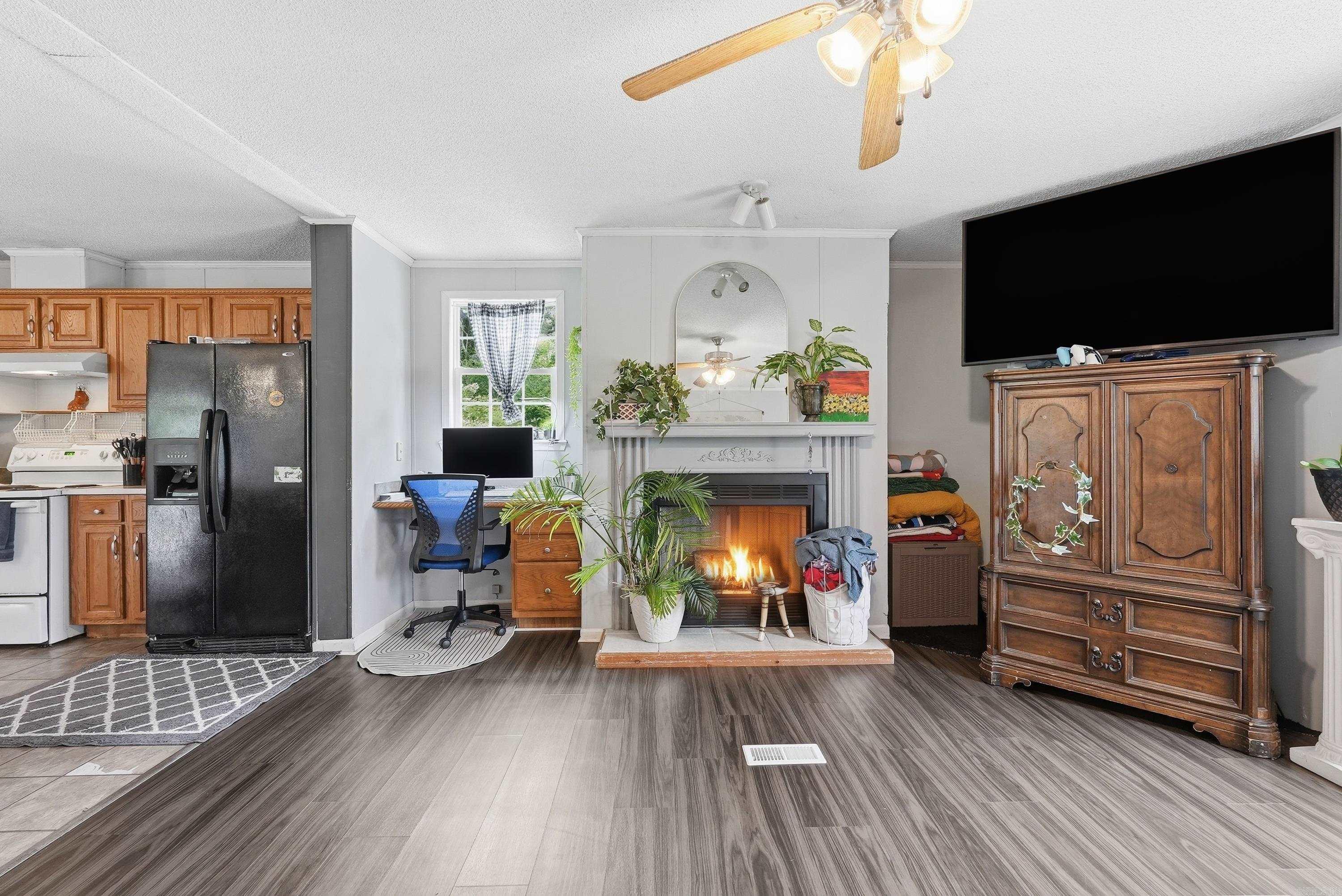 BROOKHAVEN ESTATES - Residential