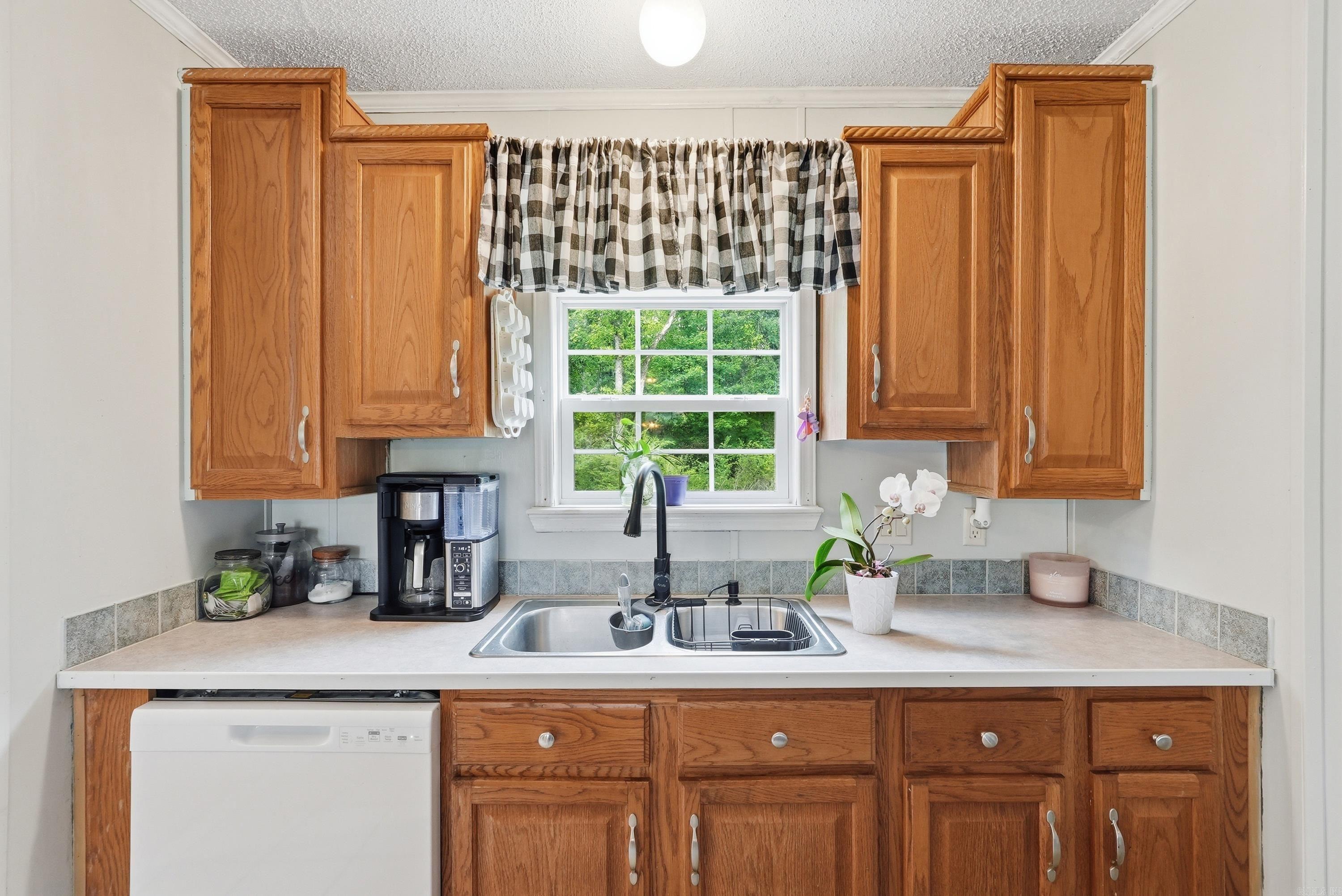 BROOKHAVEN ESTATES - Residential