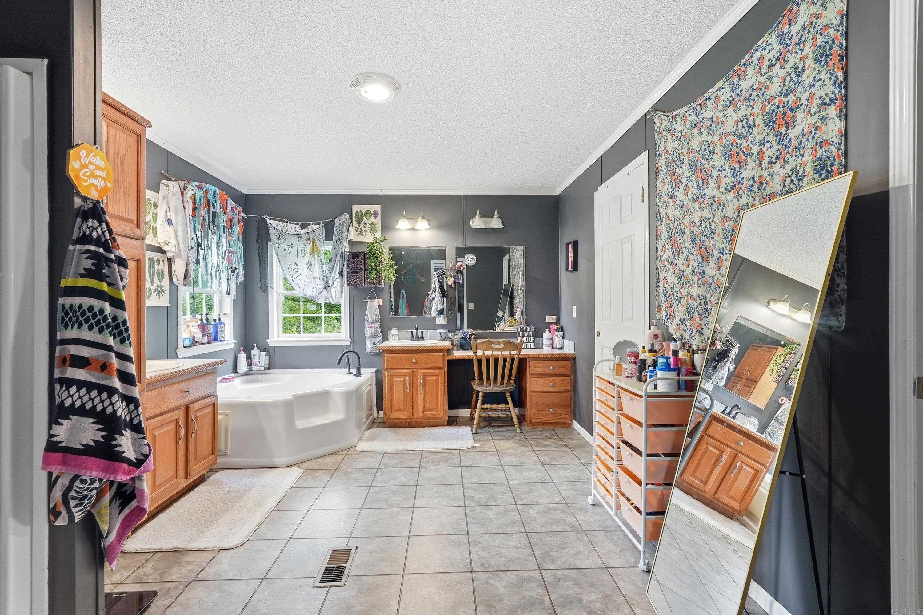 BROOKHAVEN ESTATES - Residential