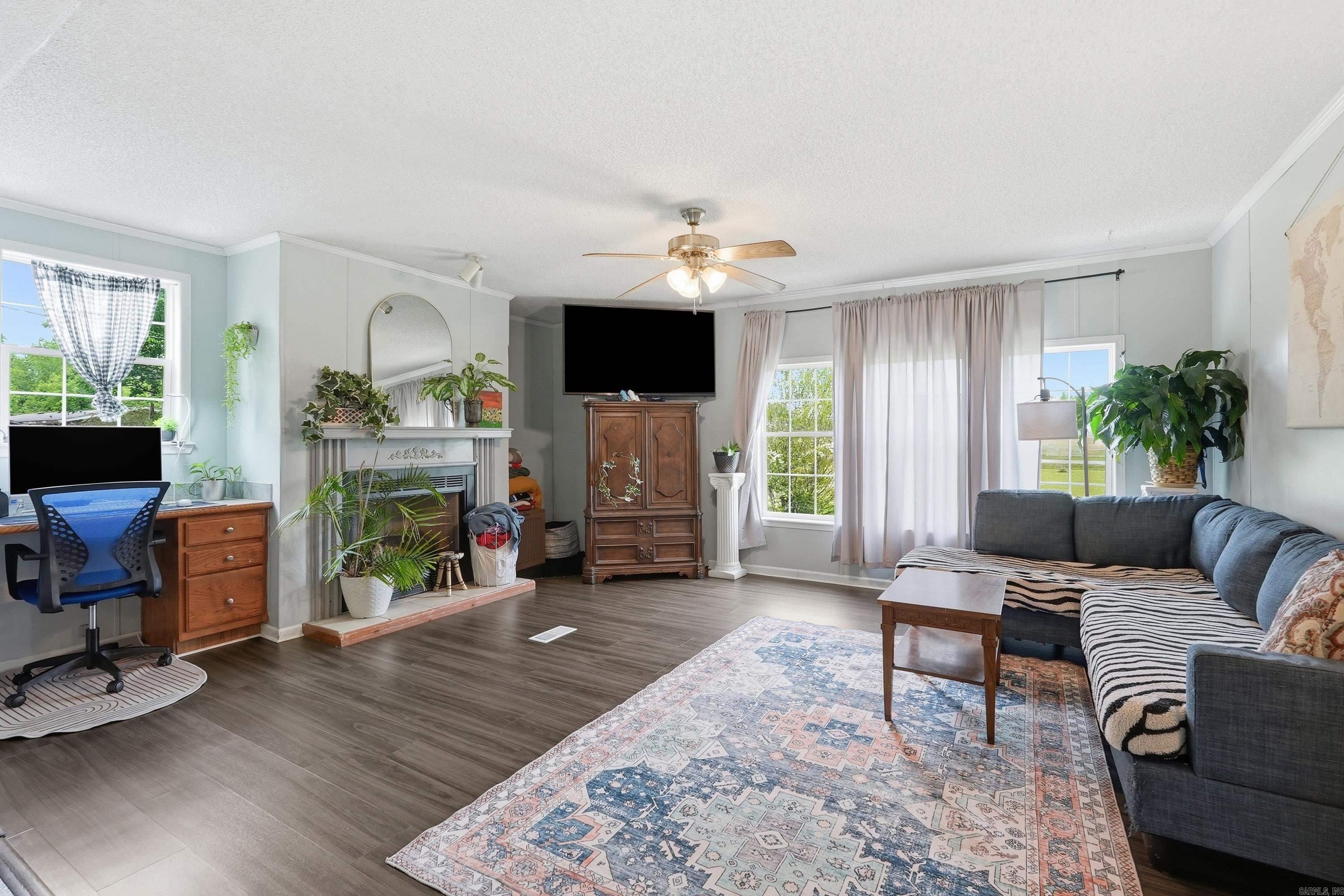 BROOKHAVEN ESTATES - Residential