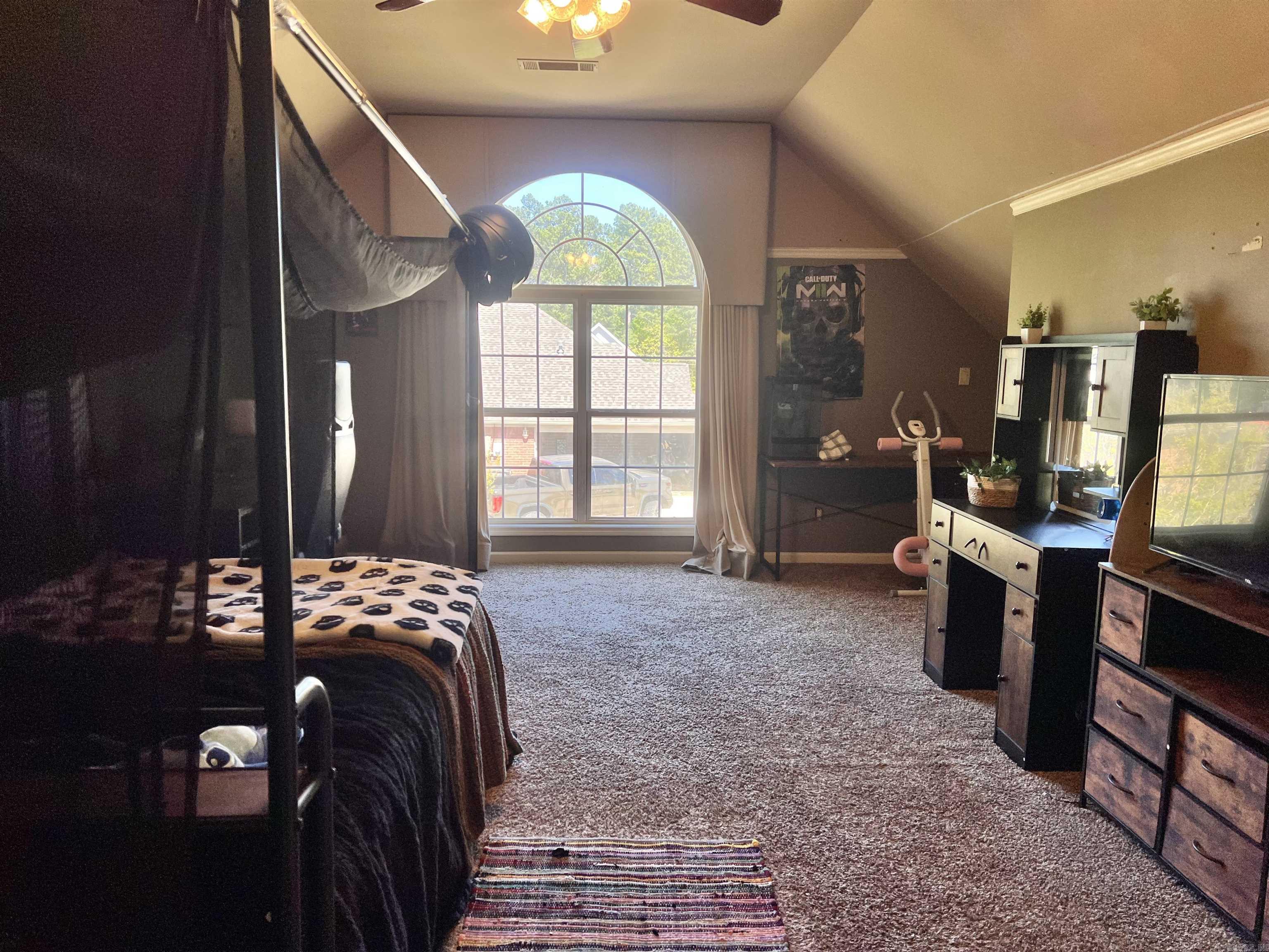 KENWOOD ESTATES - Residential