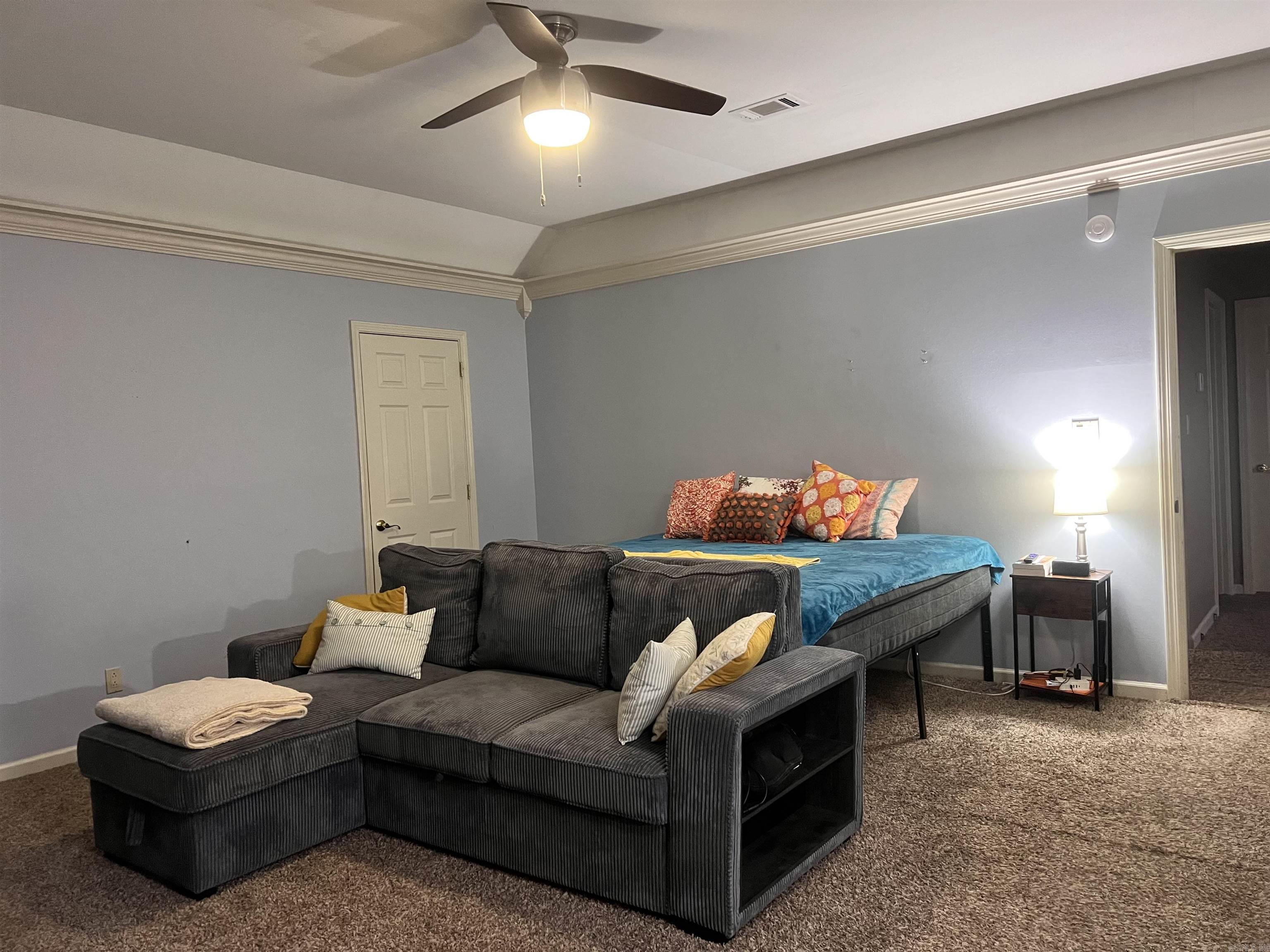 KENWOOD ESTATES - Residential