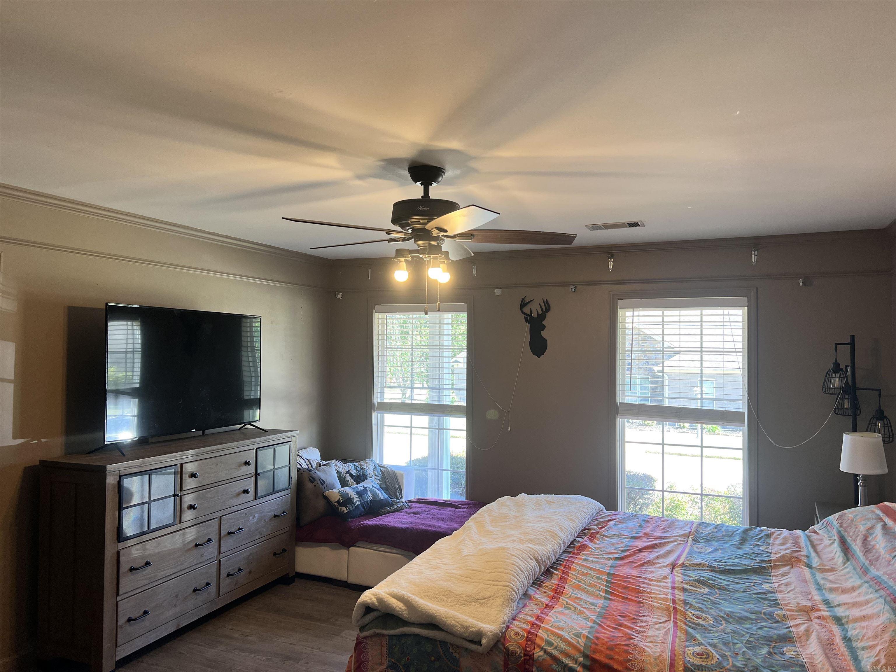 KENWOOD ESTATES - Residential