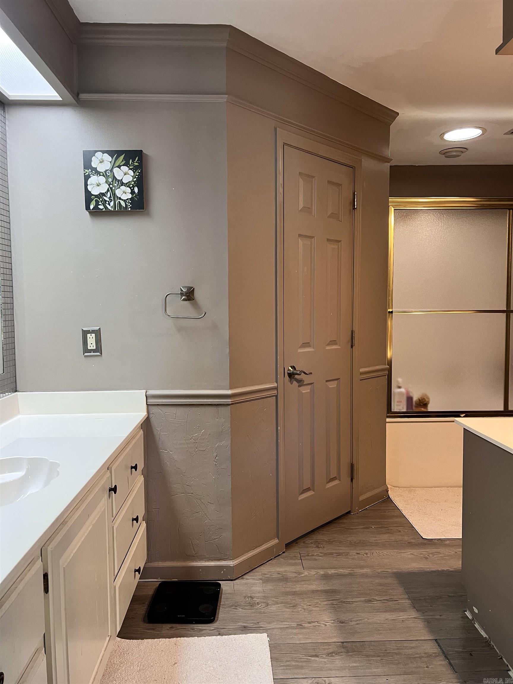 KENWOOD ESTATES - Residential