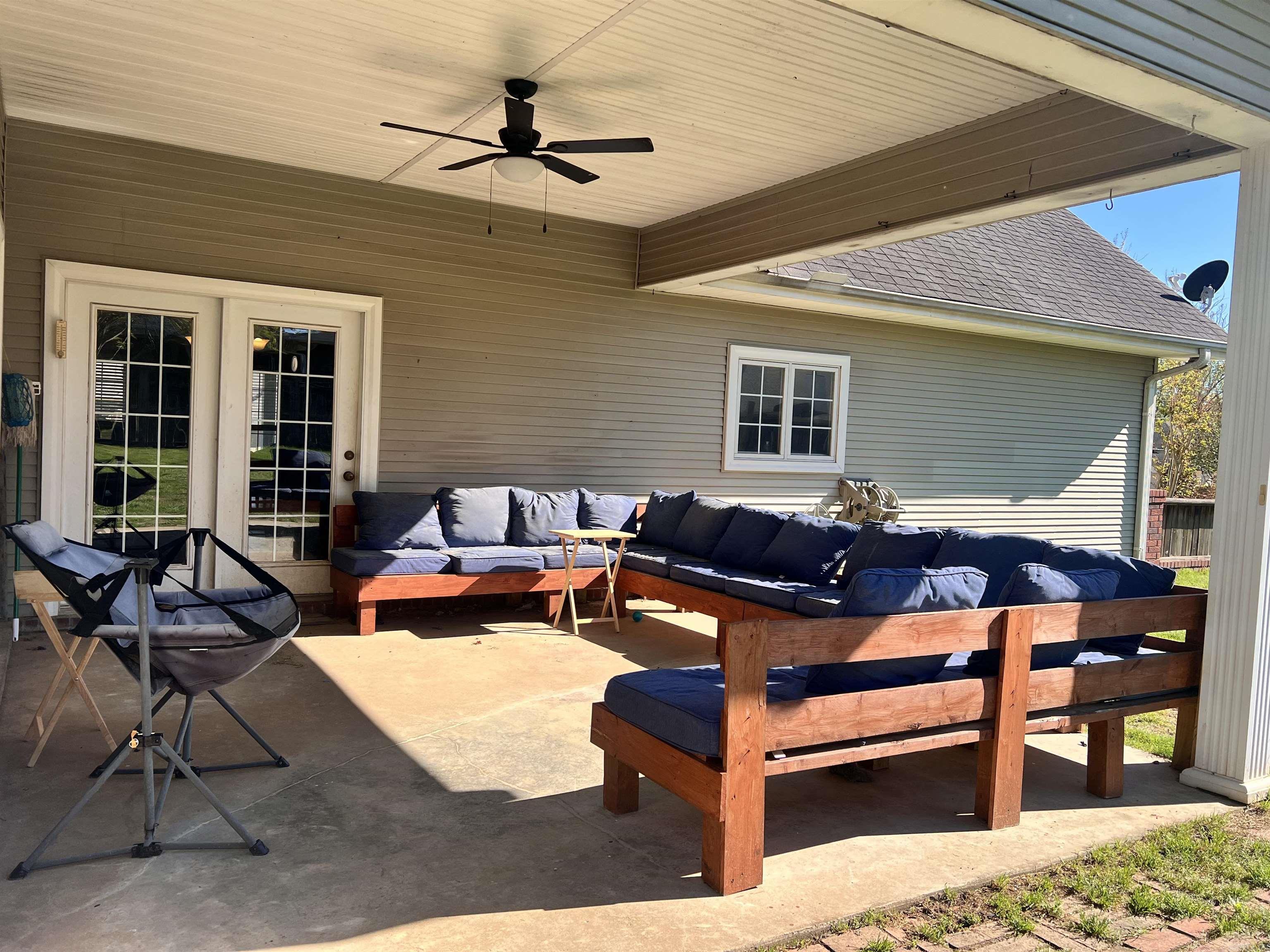 KENWOOD ESTATES - Residential