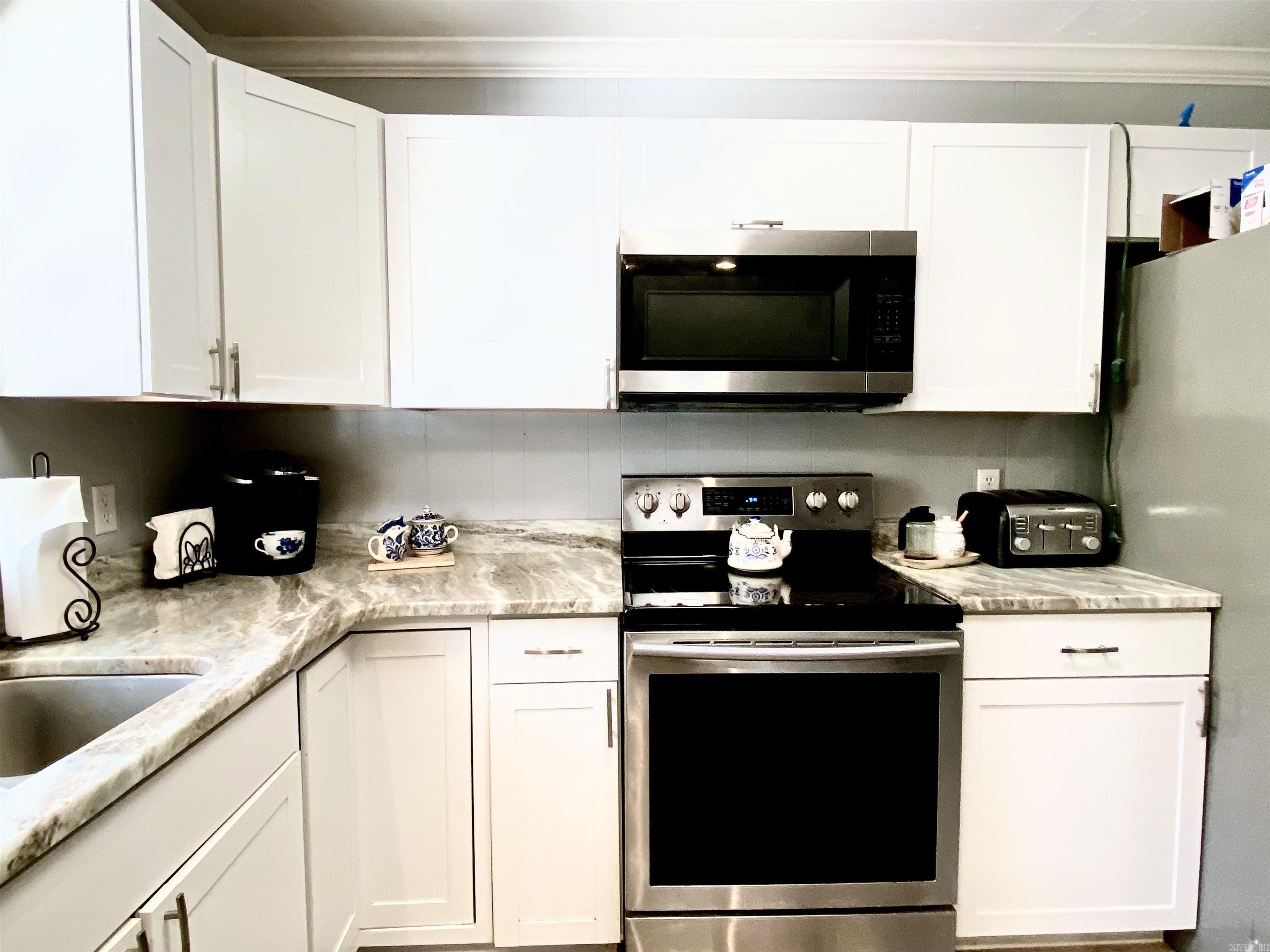 OAK FORREST - Residential