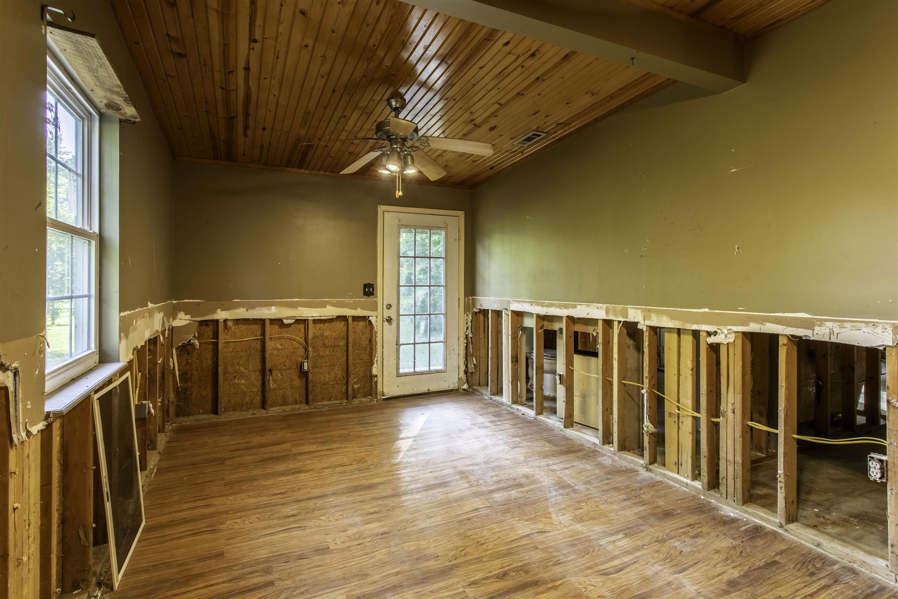 ROSE HILL CAMPGROUND - Residential