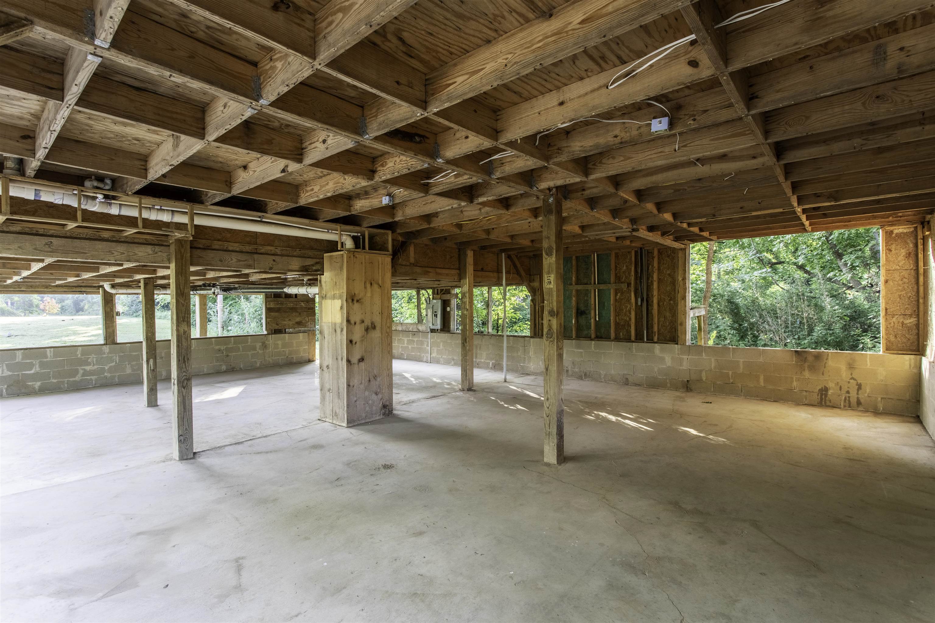 ROSE HILL CAMPGROUND - Residential