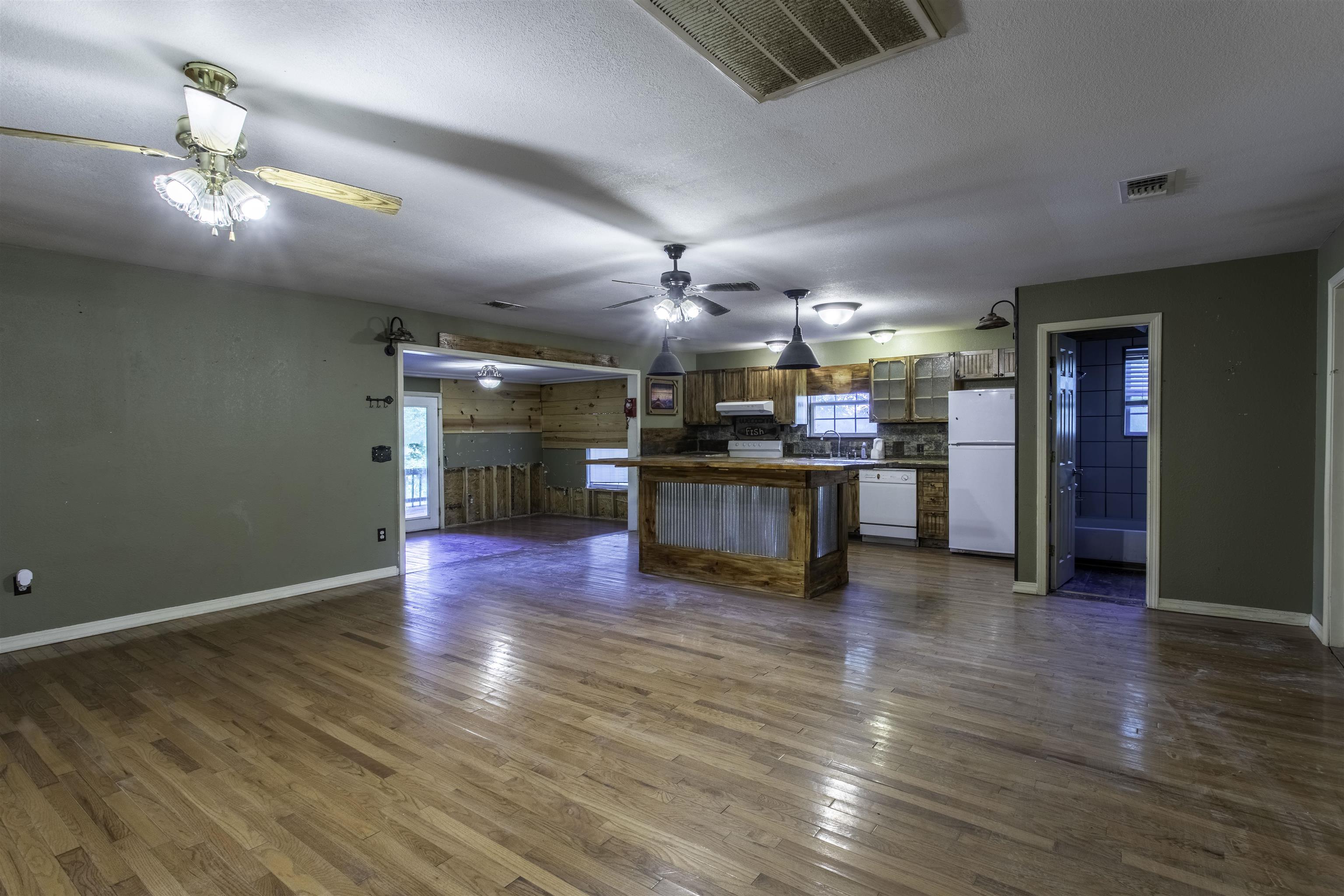 ROSE HILL CAMPGROUND - Residential