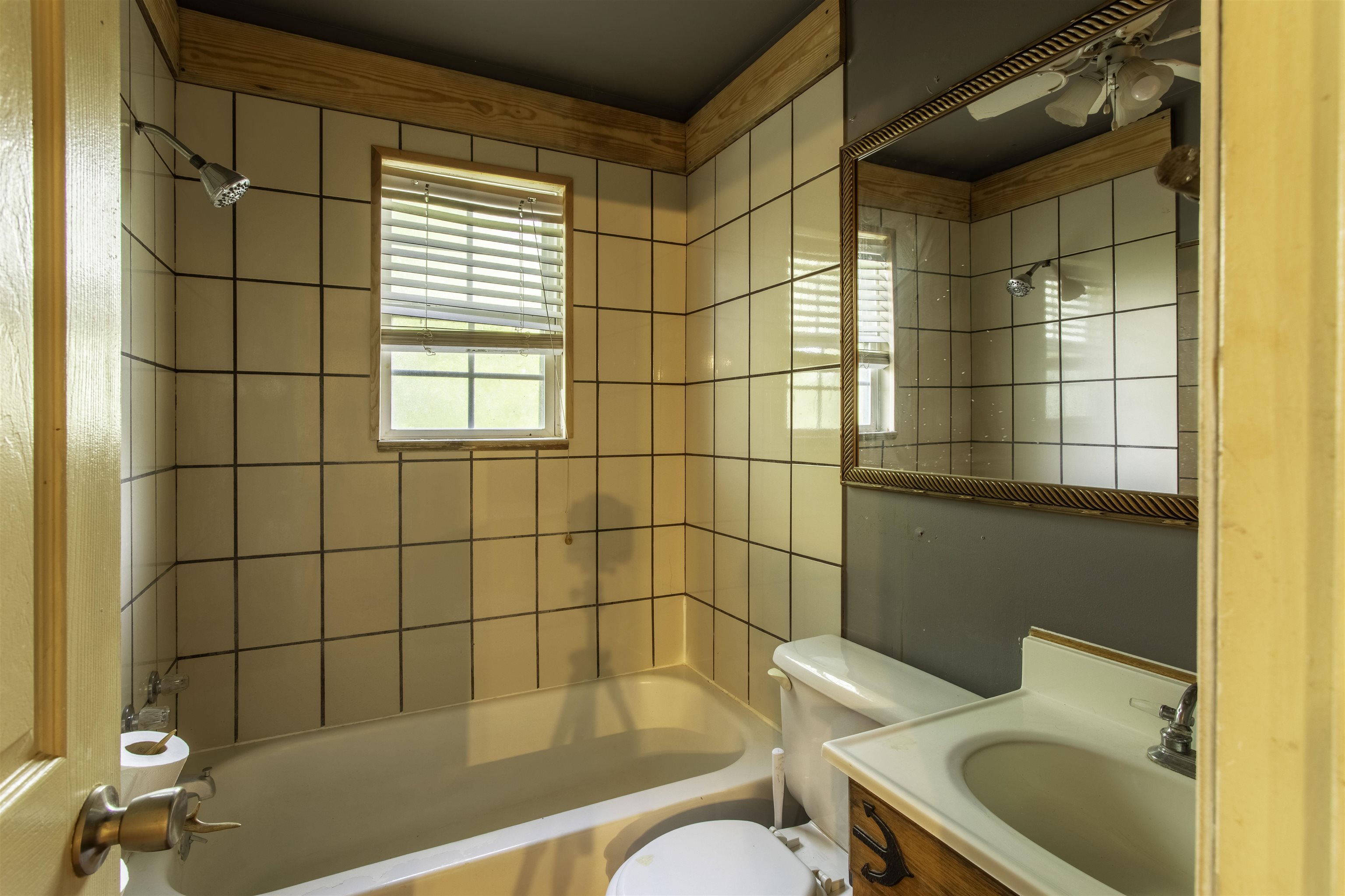 ROSE HILL CAMPGROUND - Residential