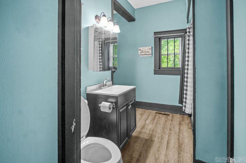 CLIFTONS ADDN - Residential