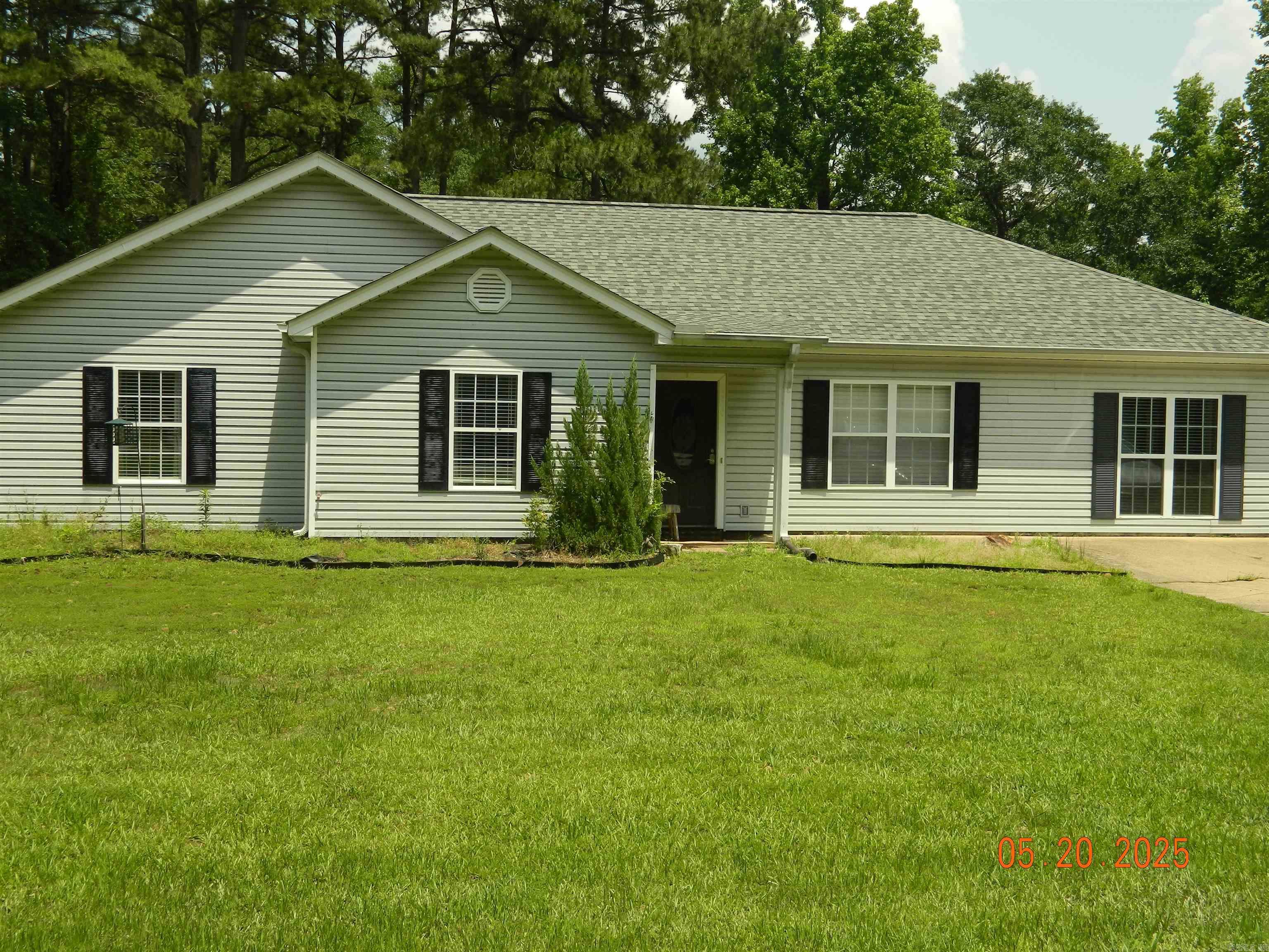 Nice Home Located in Caddo Valley, 3 bedroom 2 1/2 Baths . Large Family Room, Open Concept, LVP Flooring. Close to Picnic Area , Fishing or Floating the River. Call for A Showing .