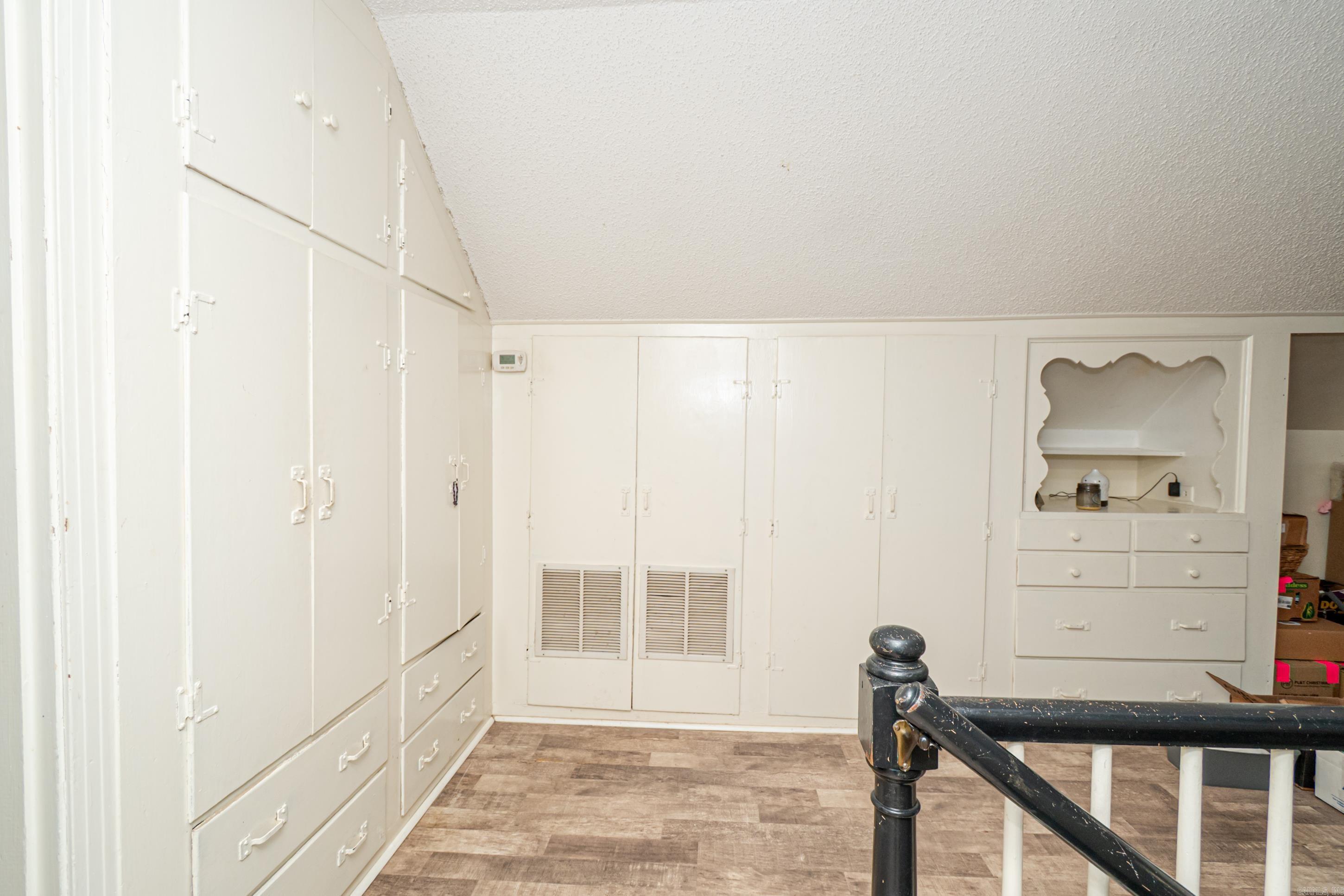 WEST WOODS - Residential