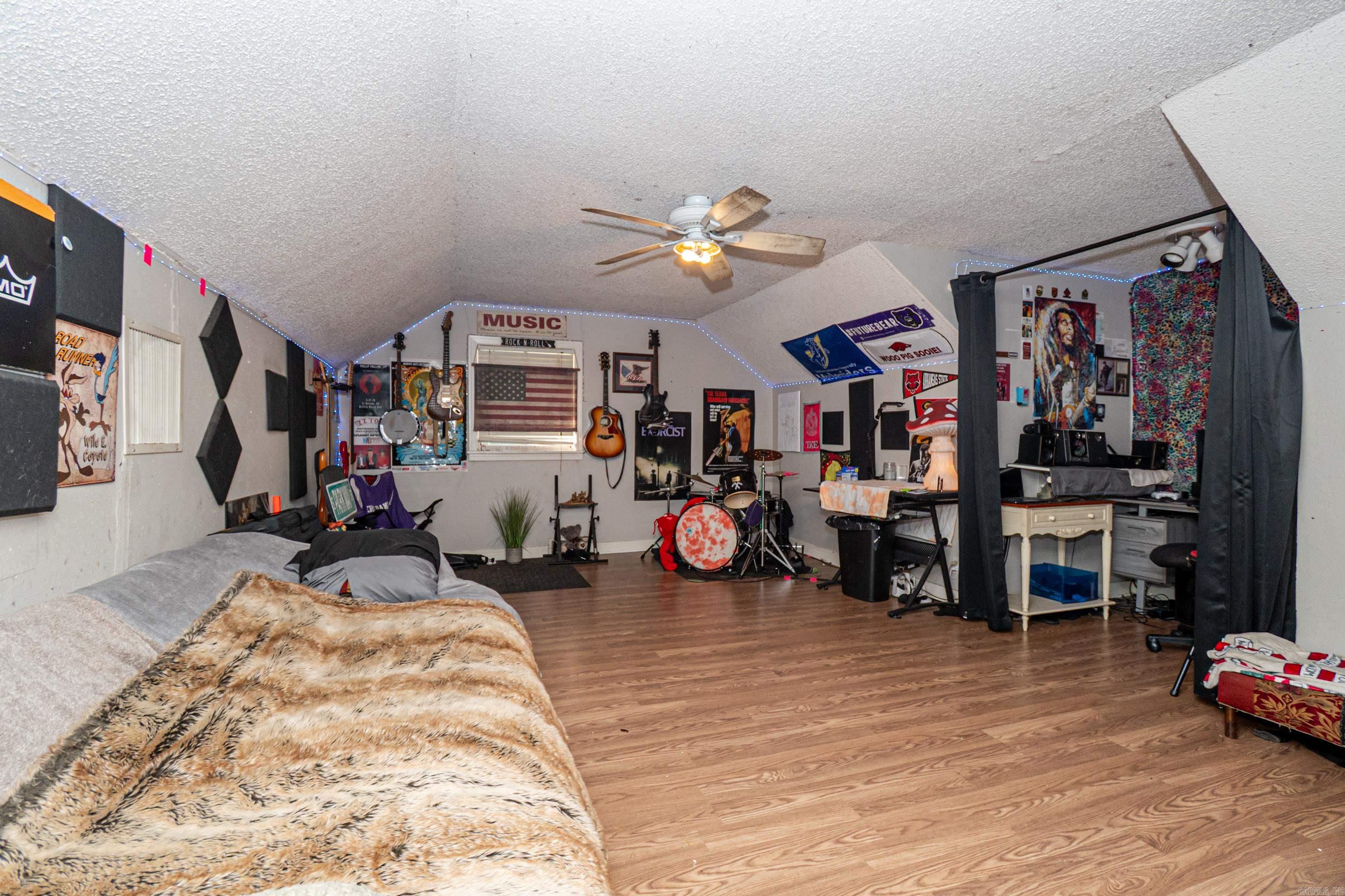 WEST WOODS - Residential