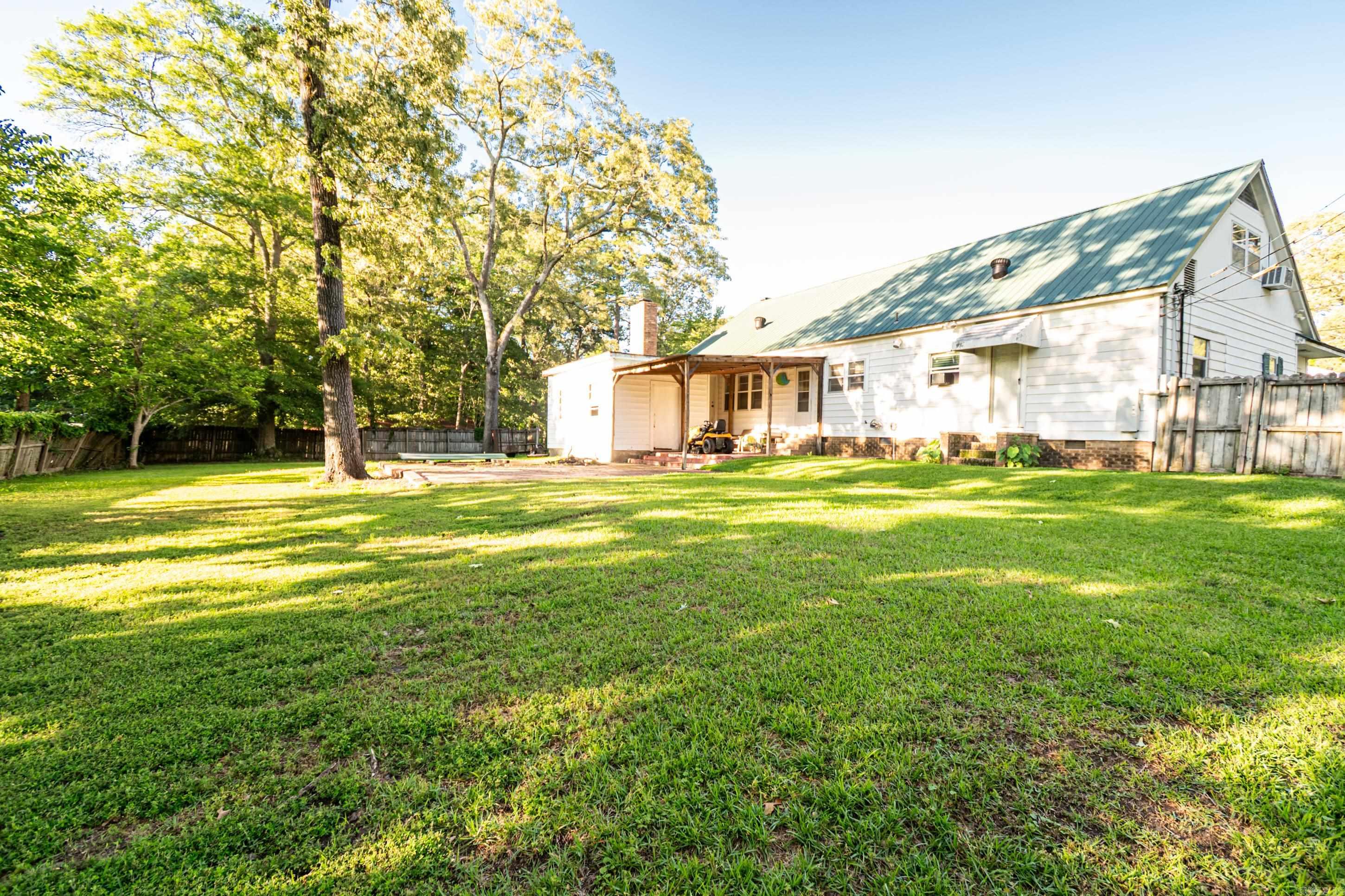 WEST WOODS - Residential