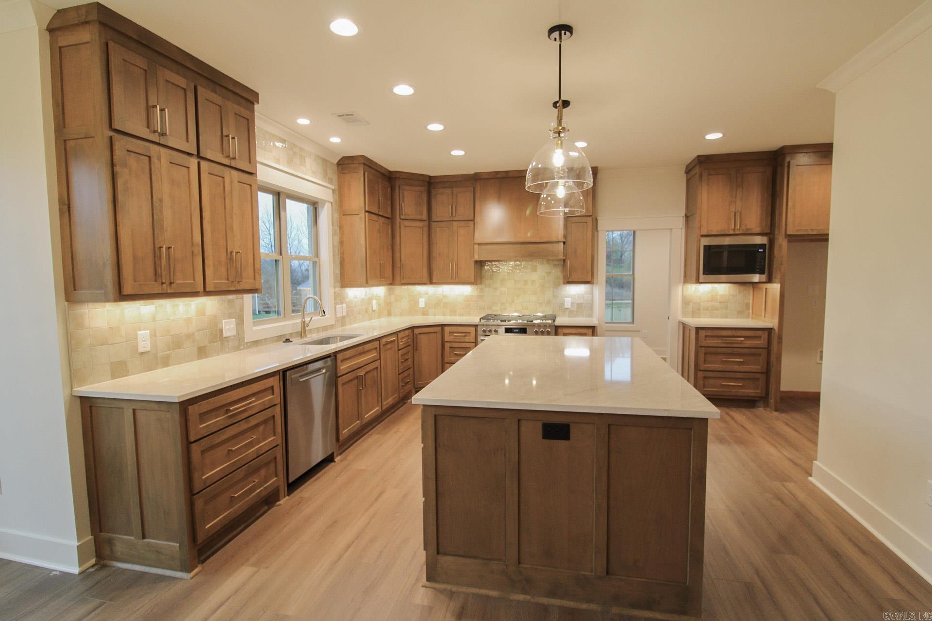 ROBYNMAR - Residential