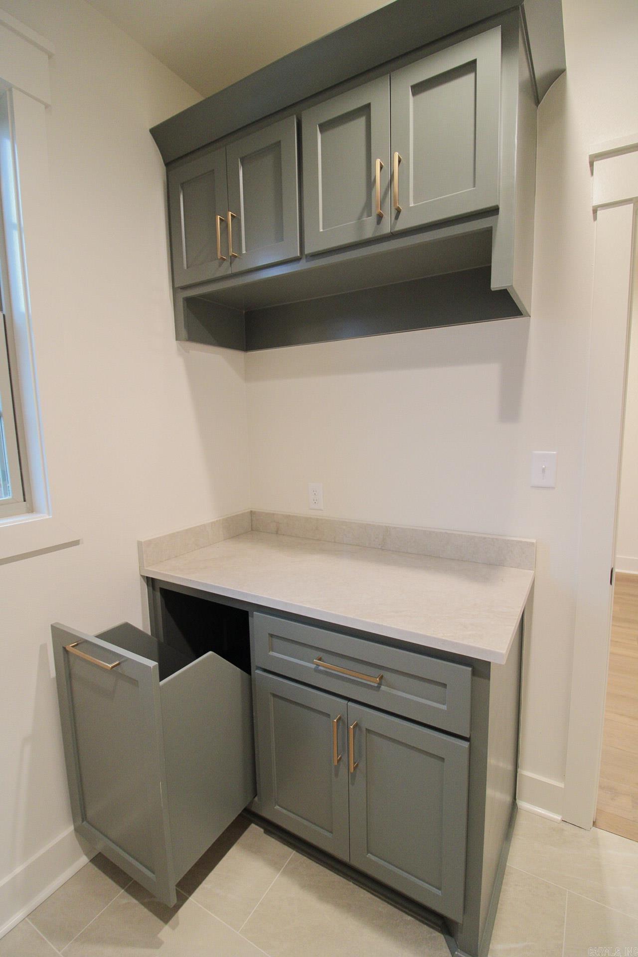 ROBYNMAR - Residential