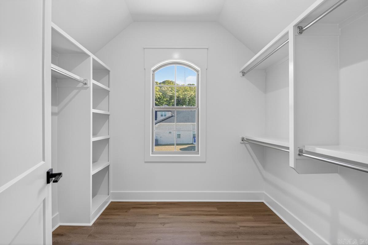 ROBYNMAR - Residential