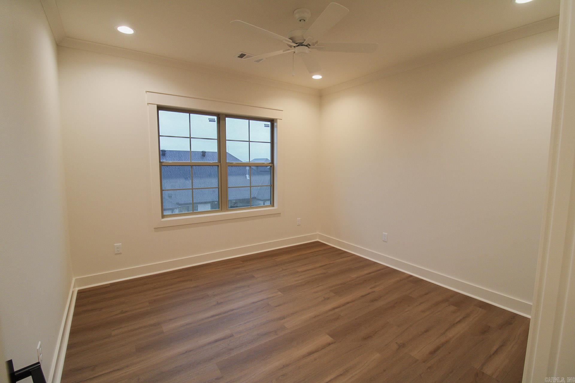 ROBYNMAR - Residential