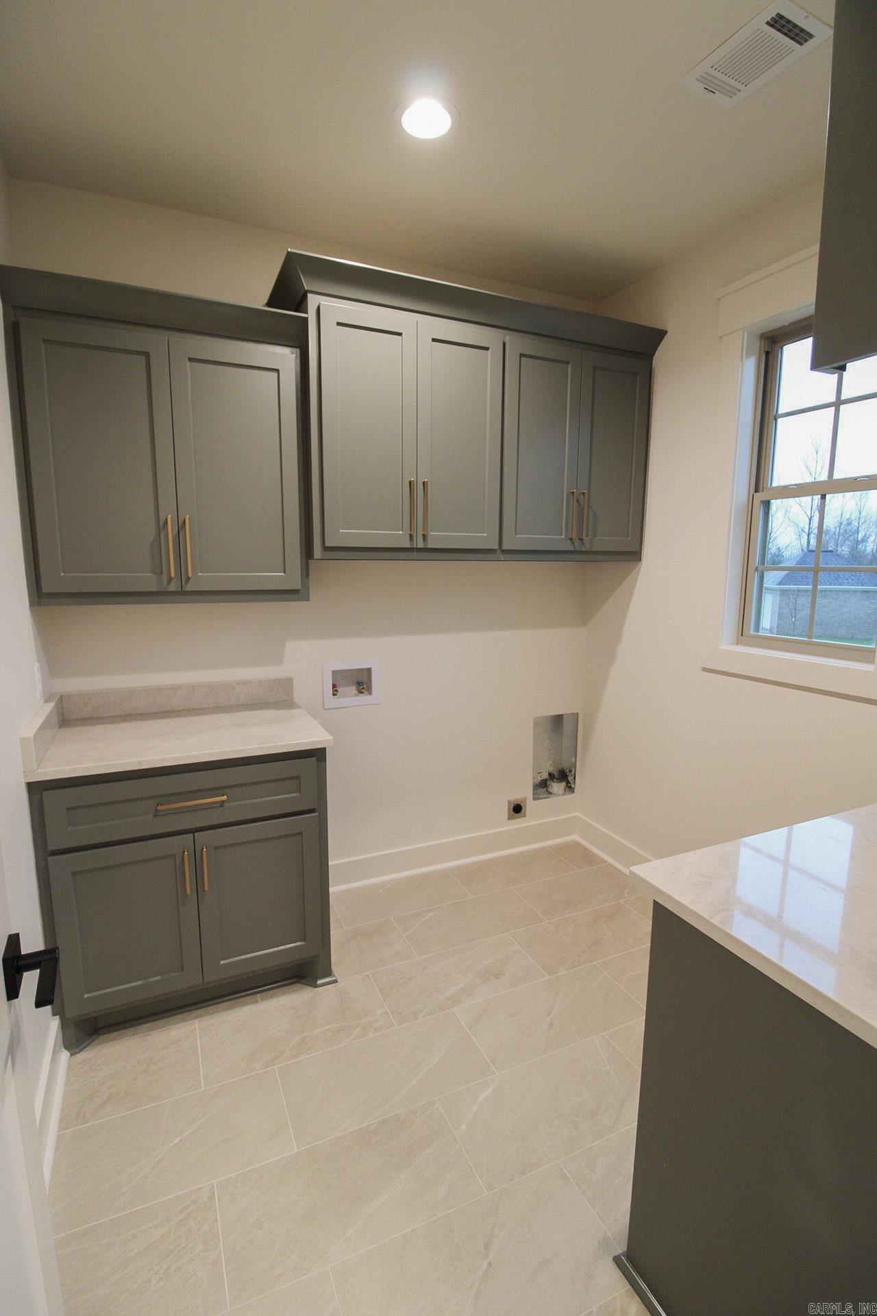 ROBYNMAR - Residential