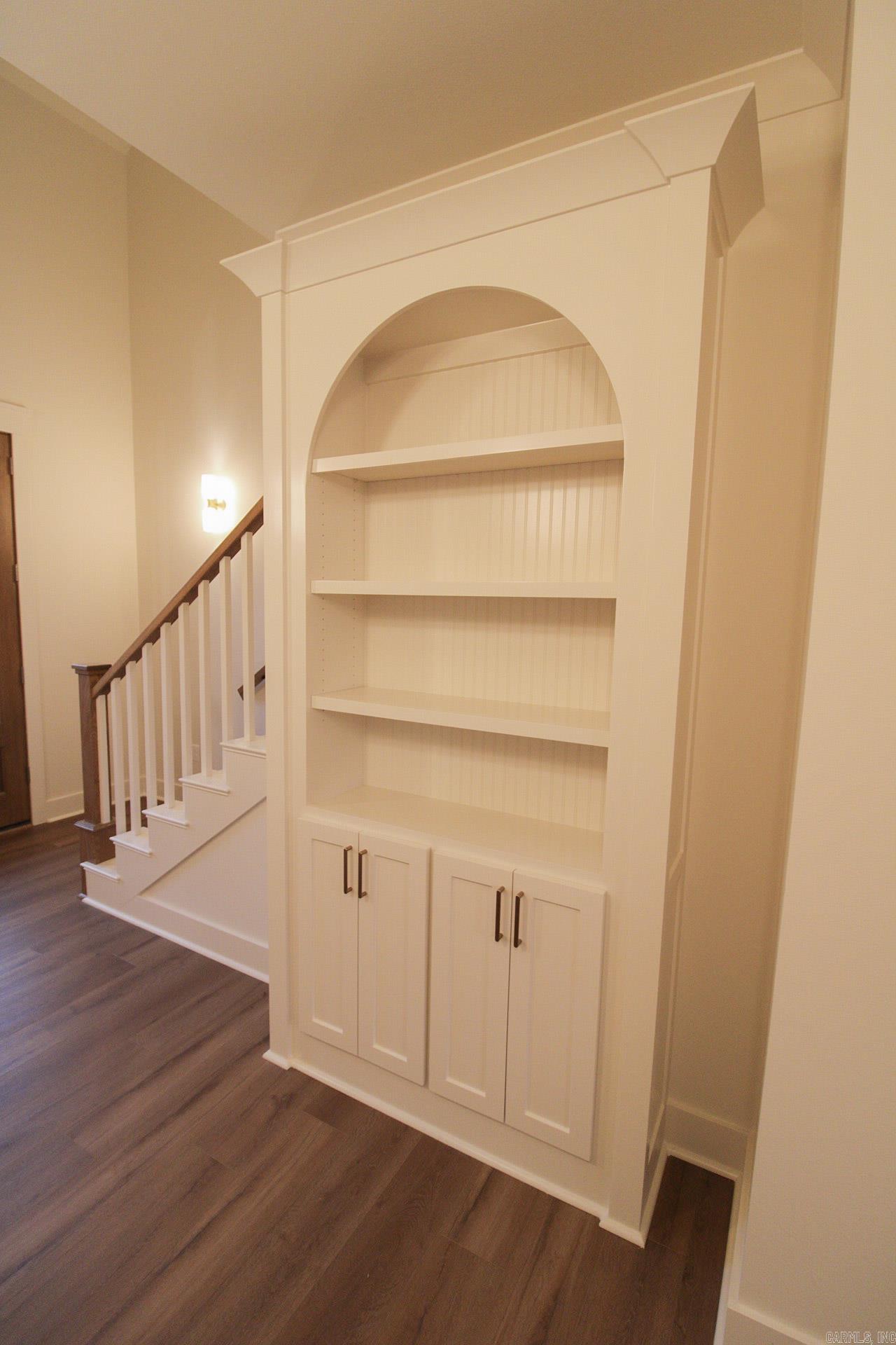 ROBYNMAR - Residential