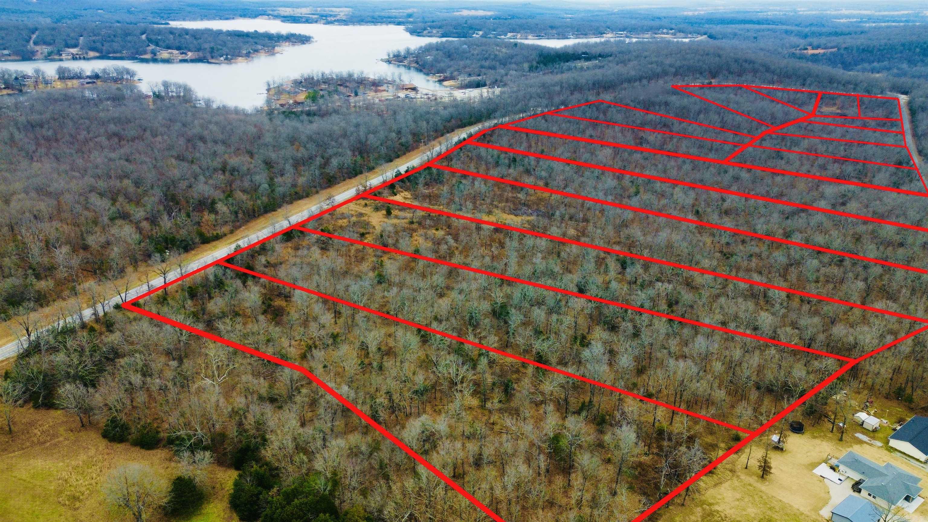 11 Acres For Sale in Horseshoe Bend, Arkansas ā Crown Lake Estates Subdivision Take advantage of this incredible investment opportunity in Horseshoe Bend, Arkansas! Located in the desirable Crown Lake Estates subdivision, these four lots (13, 14, 15, and 16) are available for just $59,900, offering approximately 11+/- acres of prime land. Each lot features road frontage off AR-289 N with city water, electricity, and sewer readily available, making them ideal for building a dream home, a vacation retreat, or a long-term investment property. Horseshoe Bend is a hidden gem in the Ozark Mountains, offering a peaceful small-town atmosphere while providing easy access to endless outdoor recreational activities. With the Strawberry River nearby, residents can enjoy fishing, canoeing, and kayaking in a breathtaking natural setting. For those who love boating and water sports, the 640-acre Crown Lake is perfect. Golf enthusiasts will appreciate the Turkey Mountain Golf Course, a well-maintained 18-hole championship course that attracts players from across the region. In addition to these four lots, there are multiple other land options available. https://www.arkansas.com/HorseshoeBend.