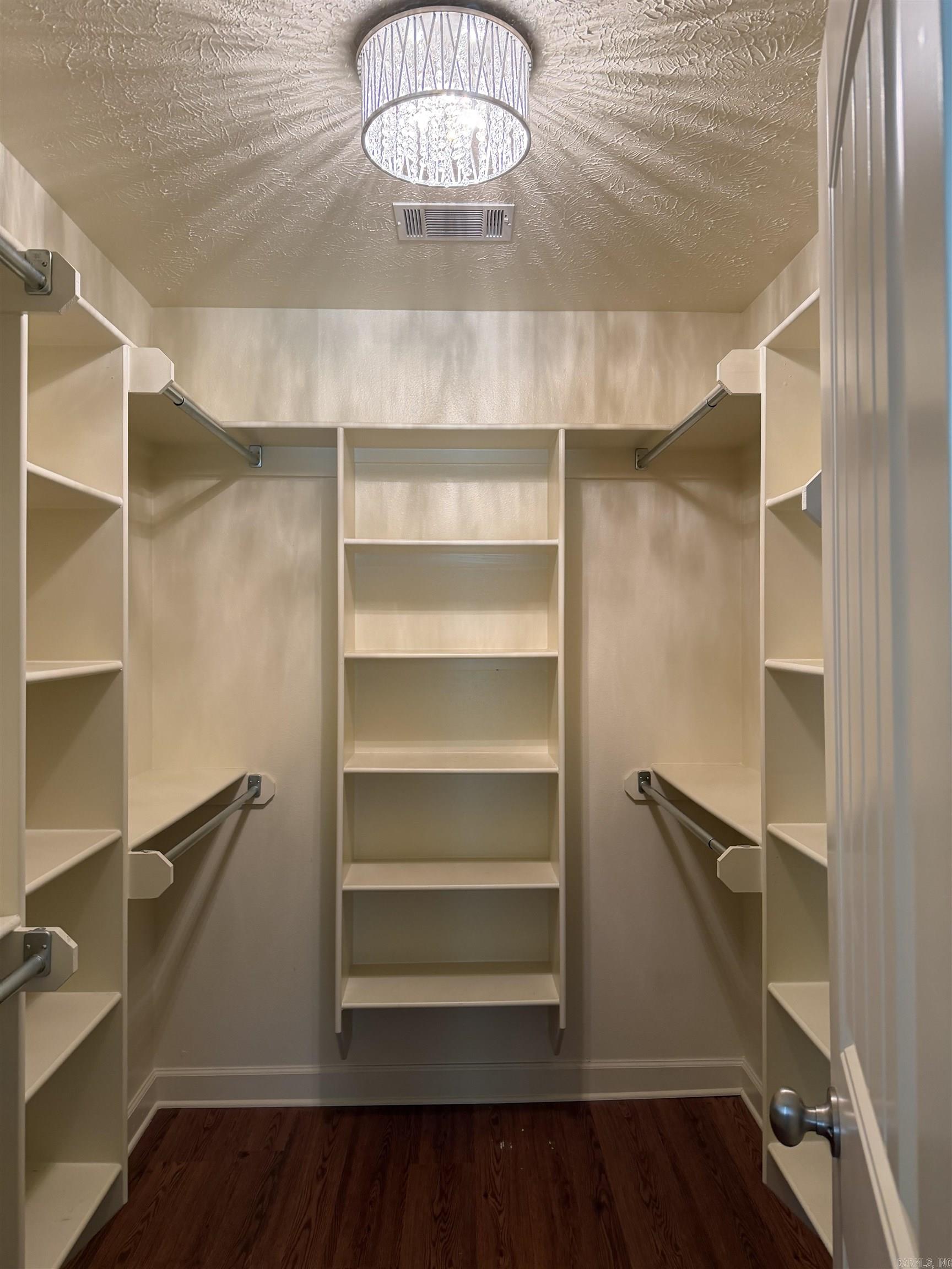 BRENTWOOD ESTATES - Residential