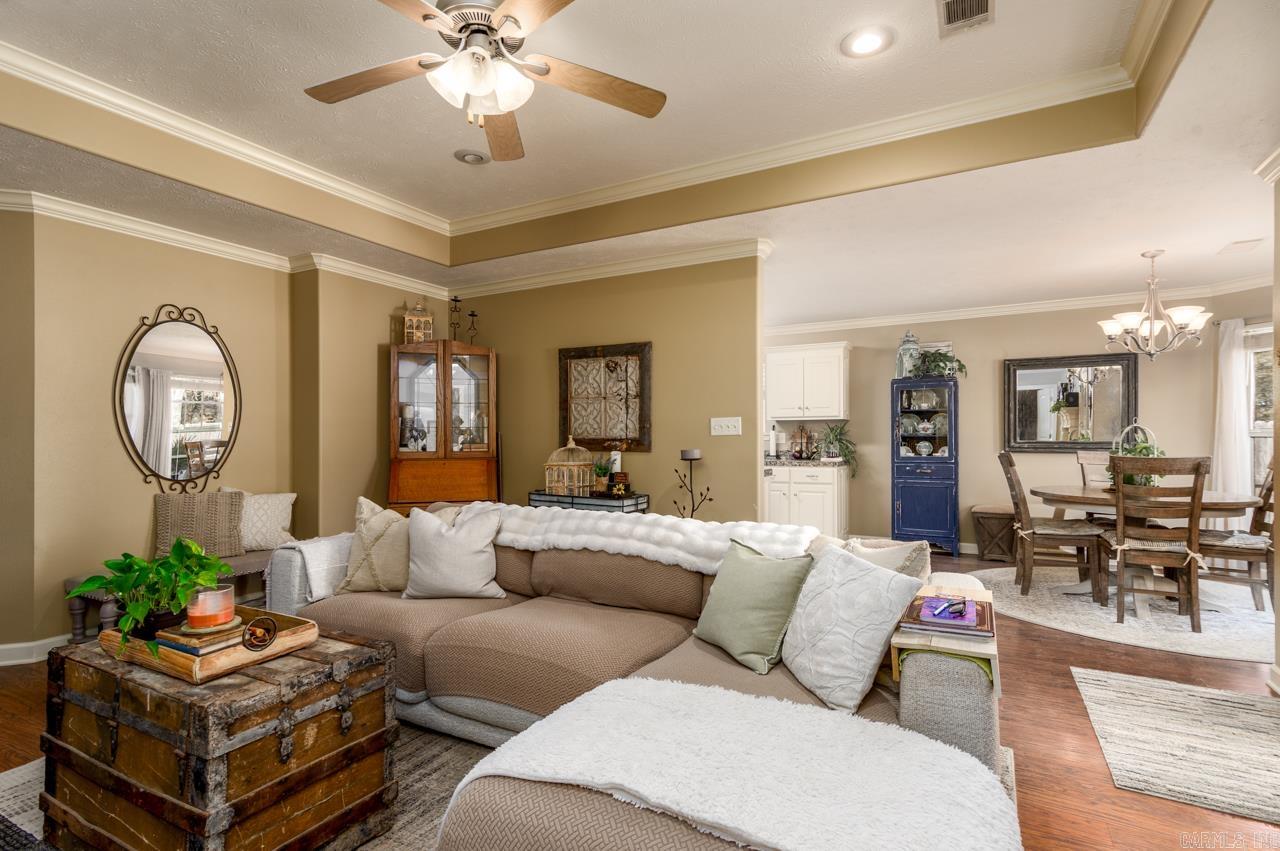 BRENTWOOD ESTATES - Residential