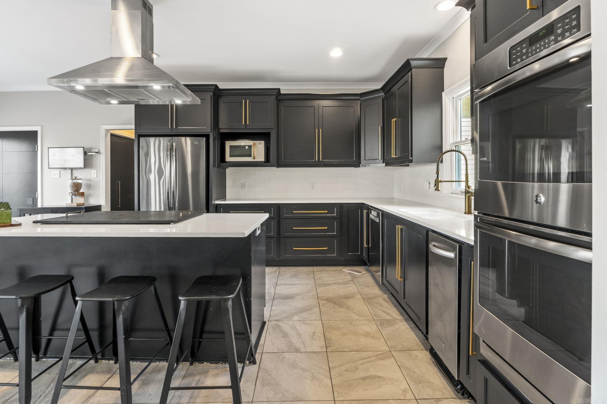 HILLSBOROUGH - Residential