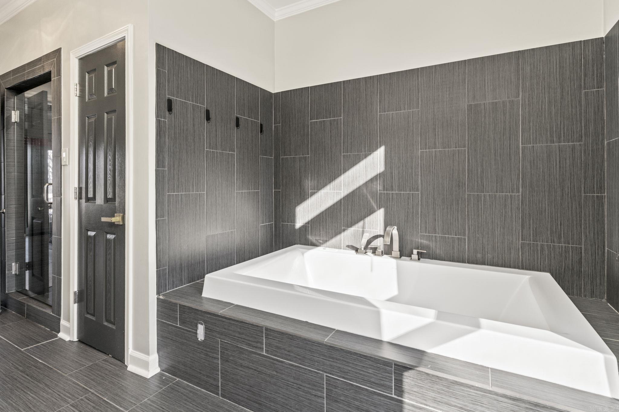 HILLSBOROUGH - Residential